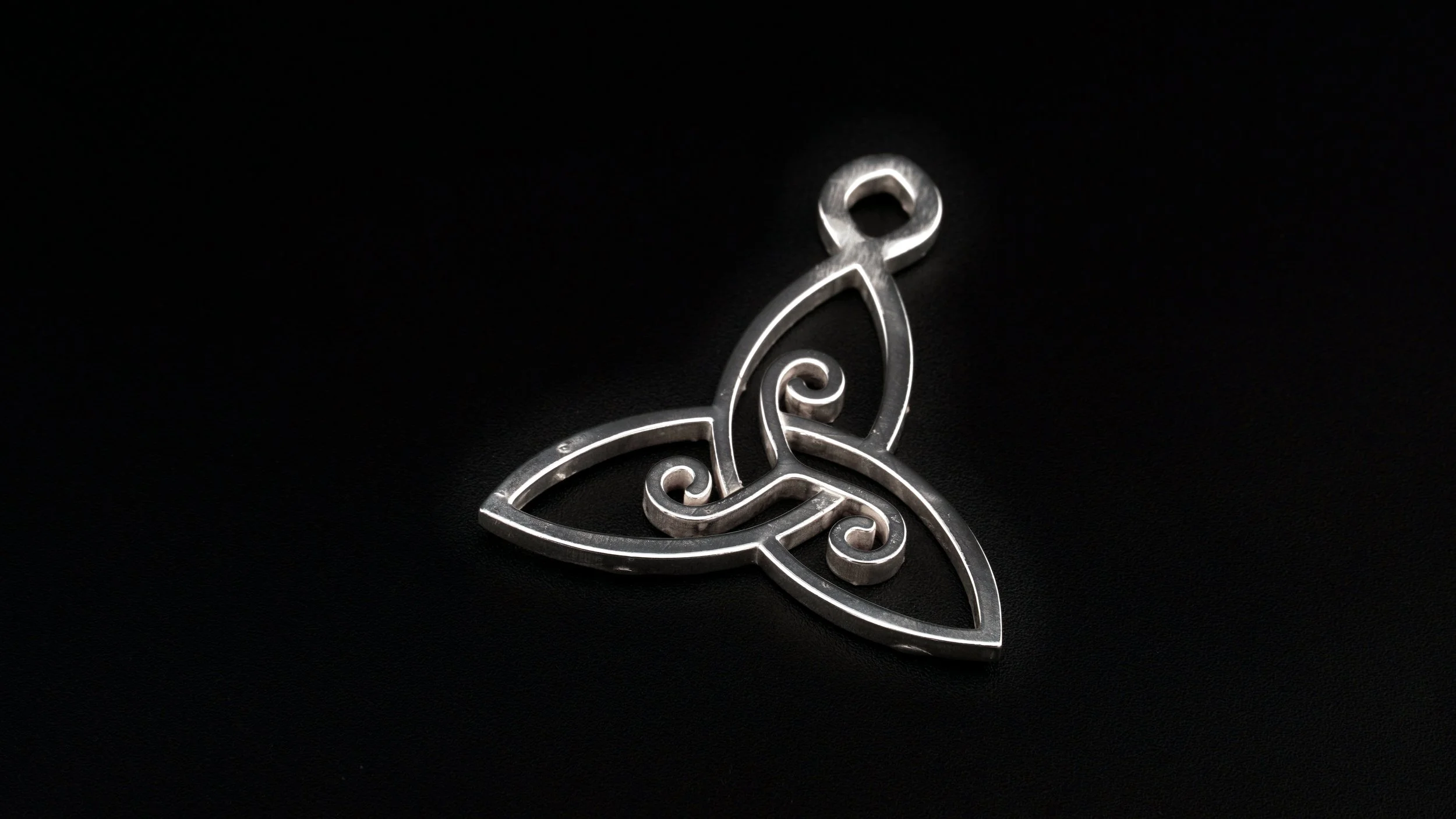 Sterling Silver 4cm Triquetra (Trinity) Pendant