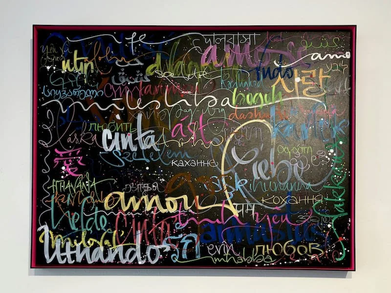 Kalligraphie Liebe auf allen Sorachen der Welt- Acryl auf Kunstleder