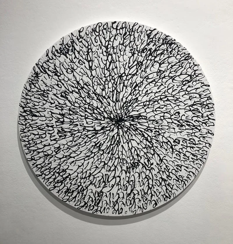 Kalligraphie love Aurbruschtusche auf Leinwand - rund