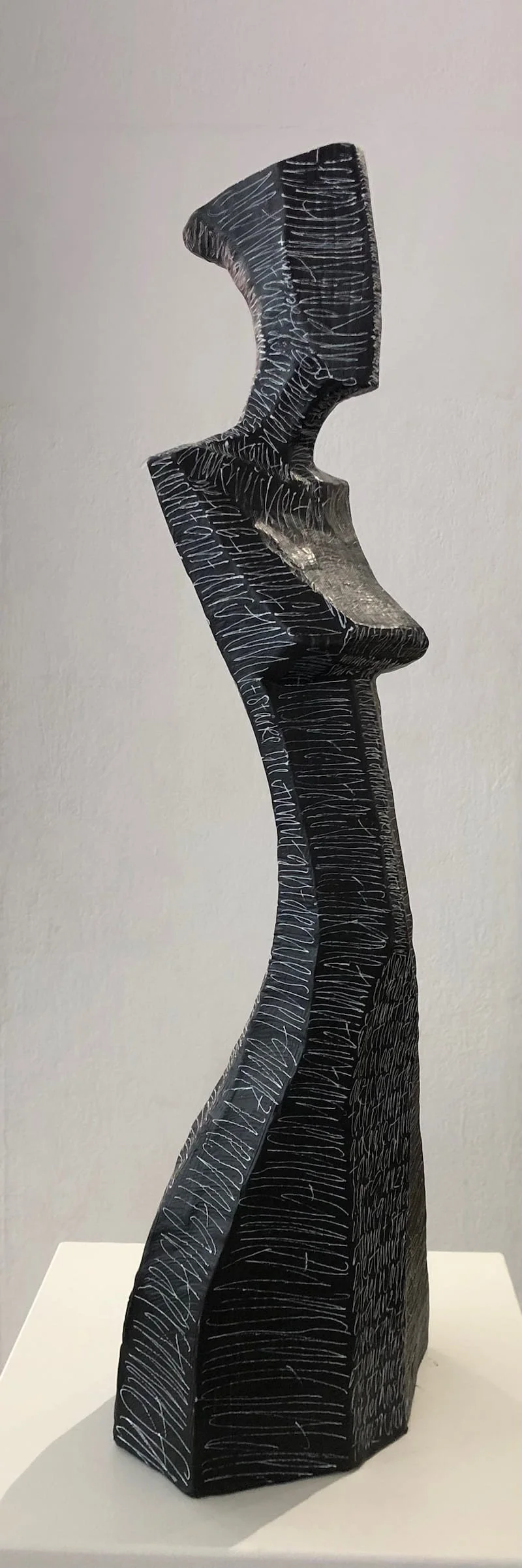 Kalligraphie Bronzetorso I Nando Kallweit