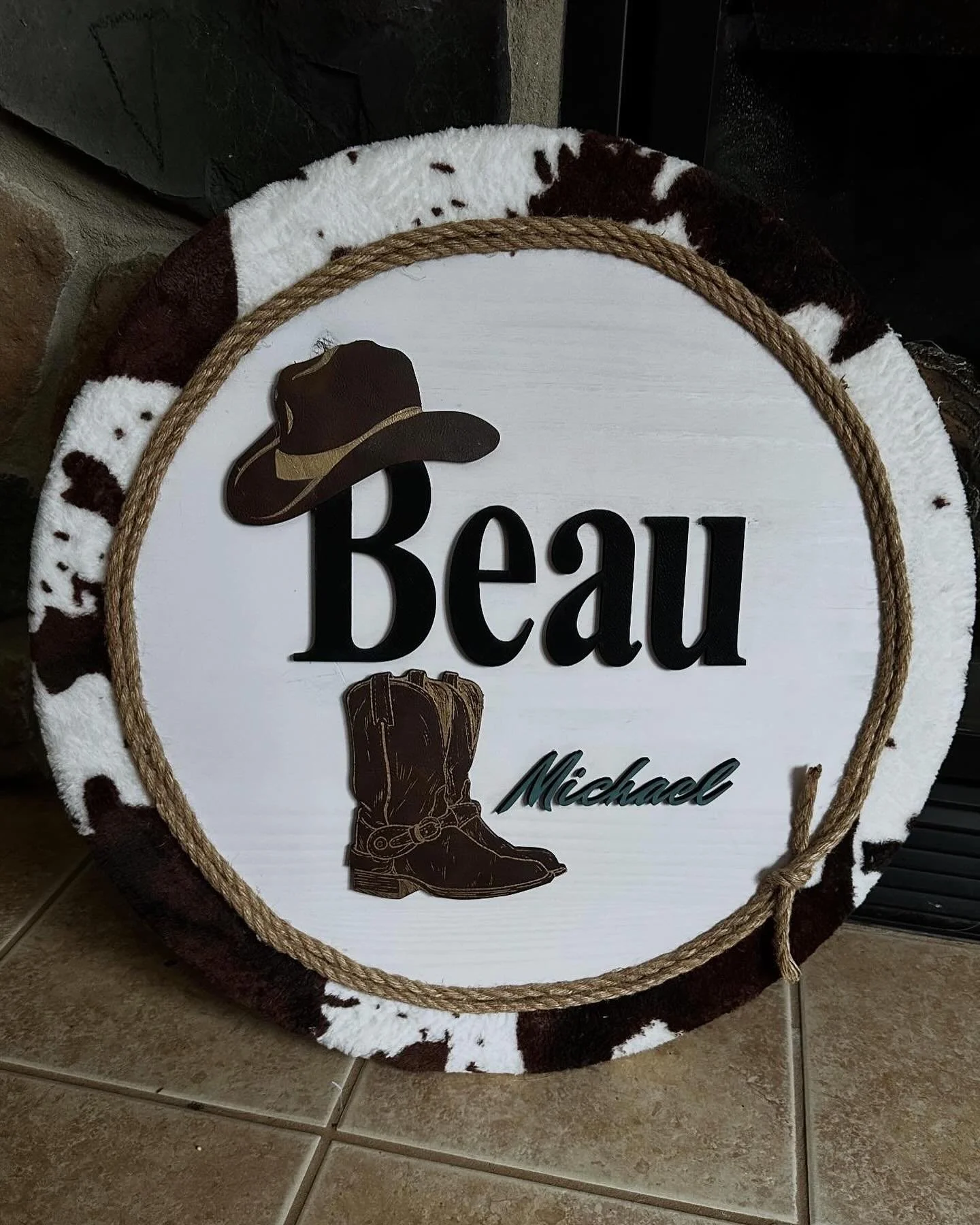 How cute did this nursery sign turn out??? 😍

#balicedesignco #womanownedbusiness #womanwoodworker #nurserydecor #countrydecor #cowprint #nurserysign