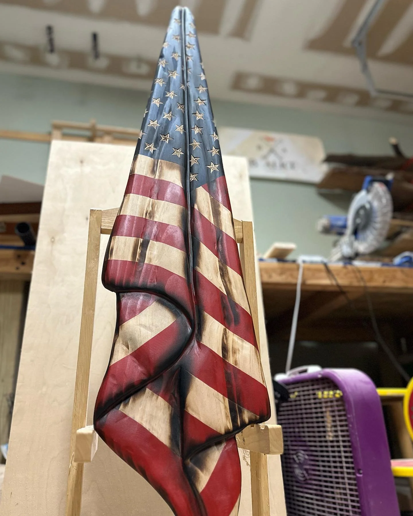 One down two more to go

#balicedesignco  #womanownedbusiness #womanwoodworker #woodflags🇺🇸 #woodworker #powercarving #handcarved