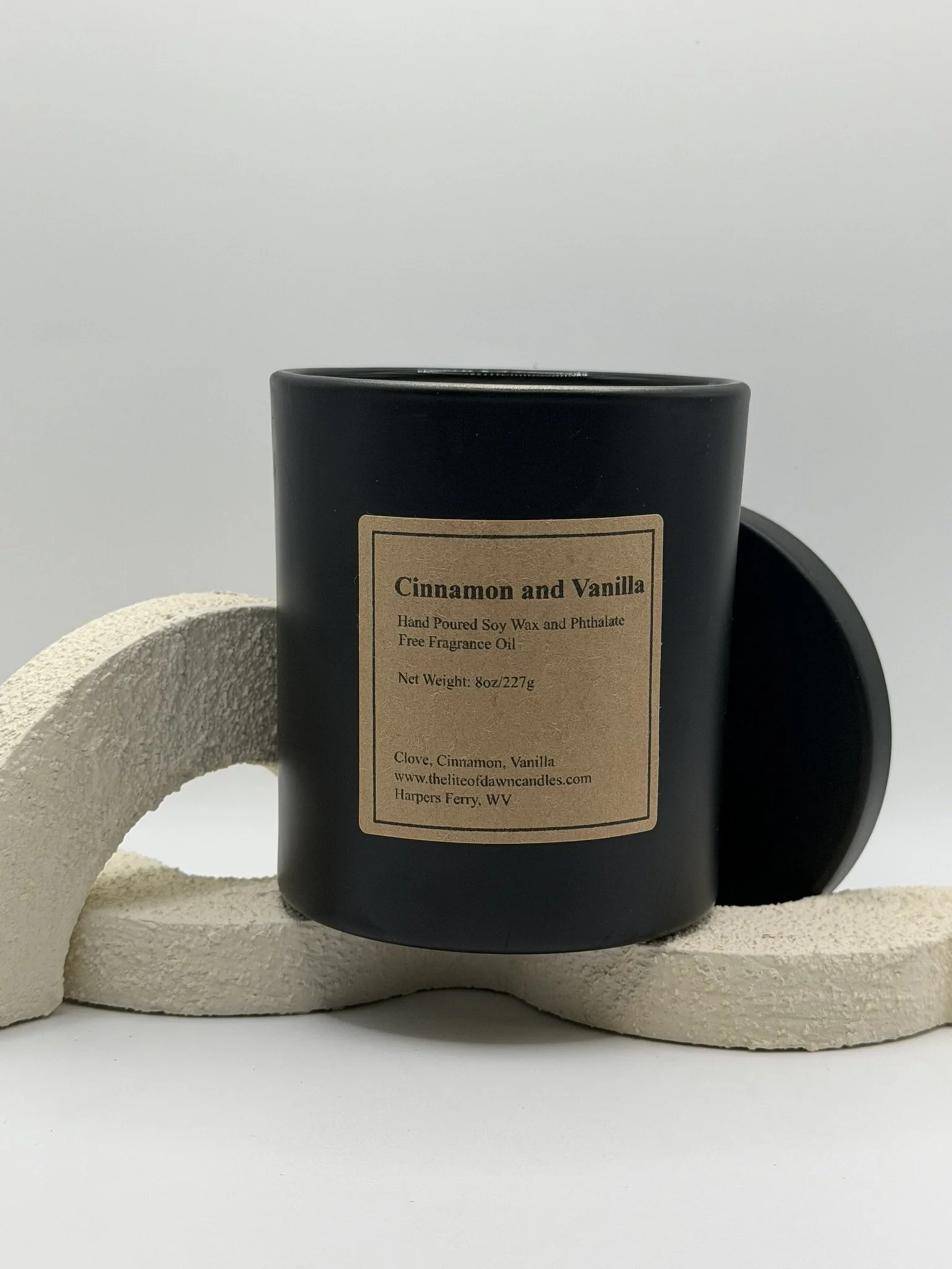 Cinnamon and Vanilla soy wax Candle 8oz