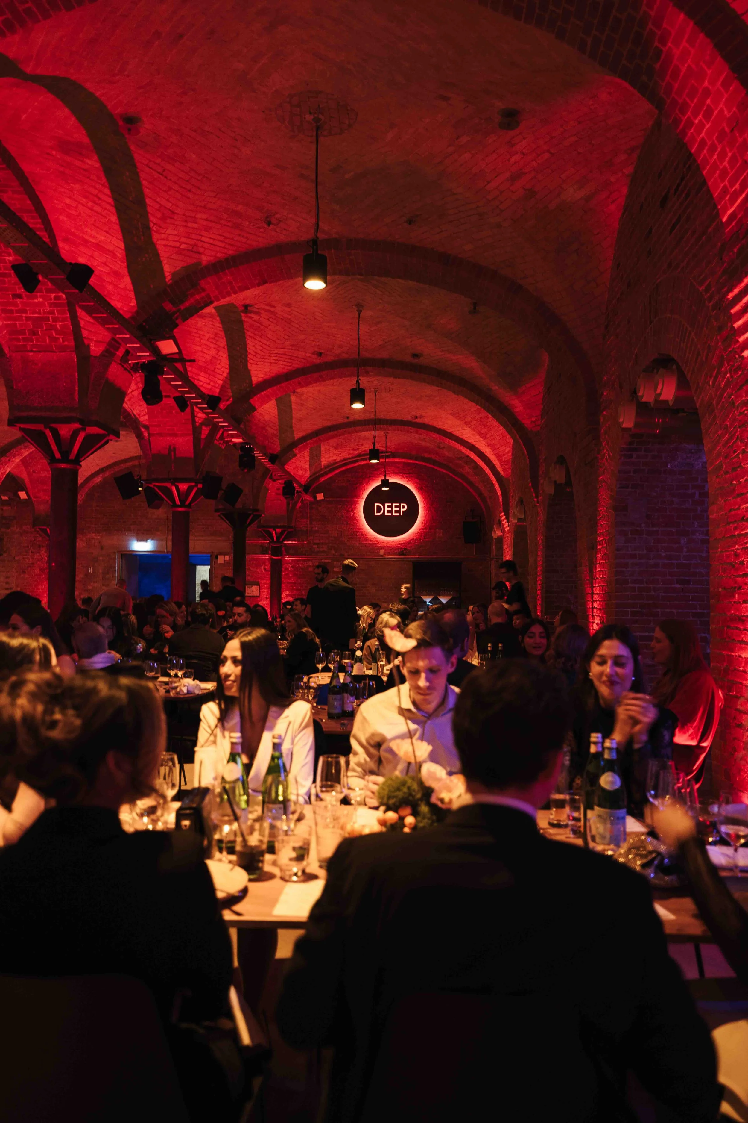 DEEP Eventlocation Hospitality Gastro Food Drinks Business Restaurant Events Bar Berlin Deutschland Nadine Schönfeld Photography