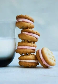HGNA_I Want to Eat Cookies_300 dpi spreads 48.jpeg