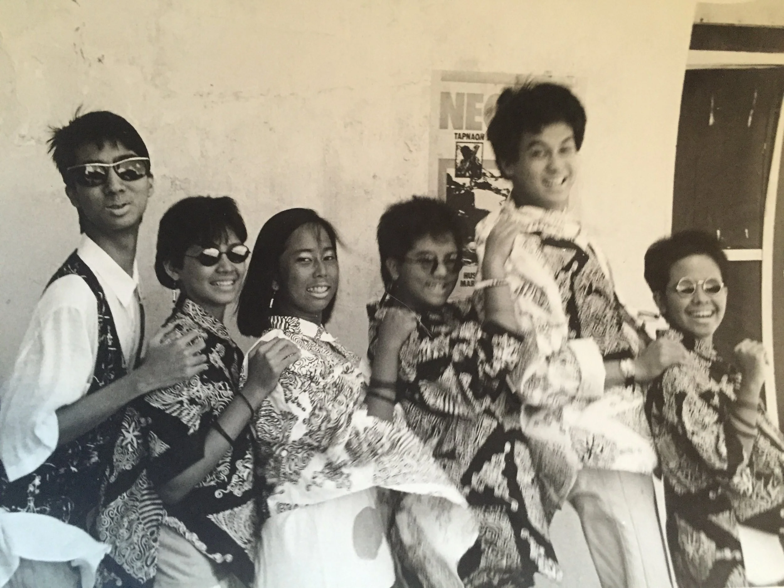 Rafe with friends and cousins early Schizo days 1986.JPG