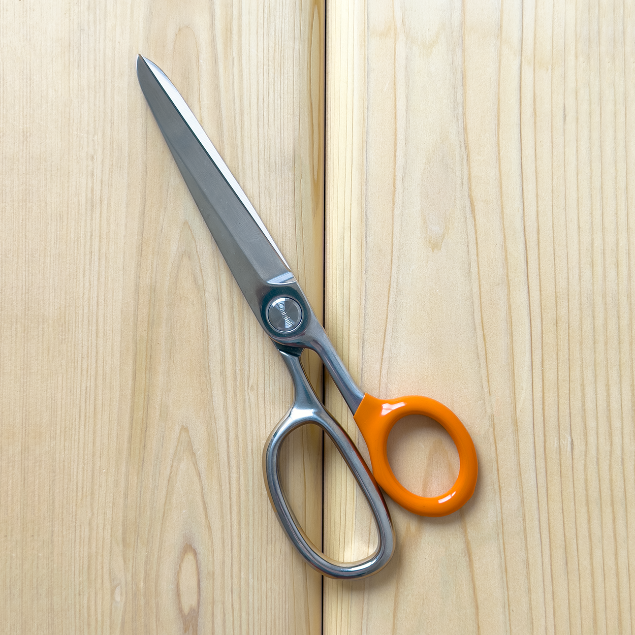 craighill orange scissors wood sq.png