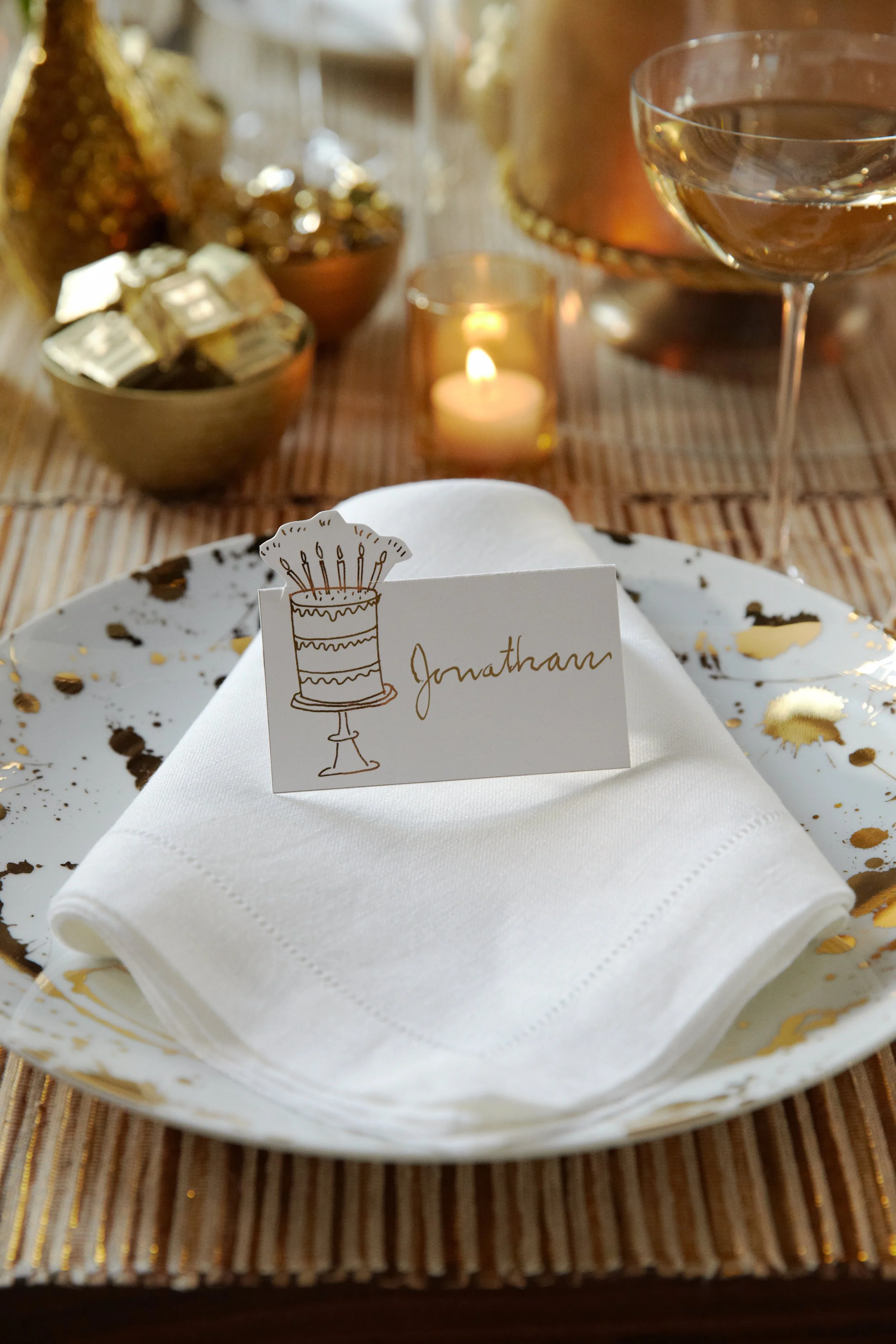 Celebration-Expert-table-setting-373.jpg