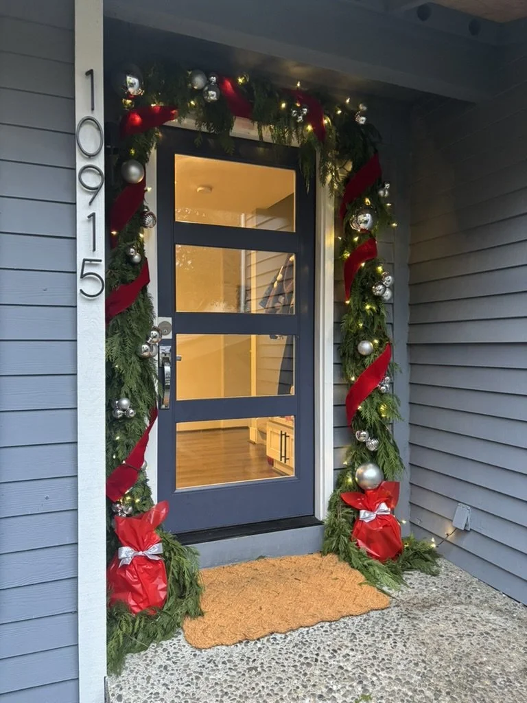 Classic Christmas Doorway Arch