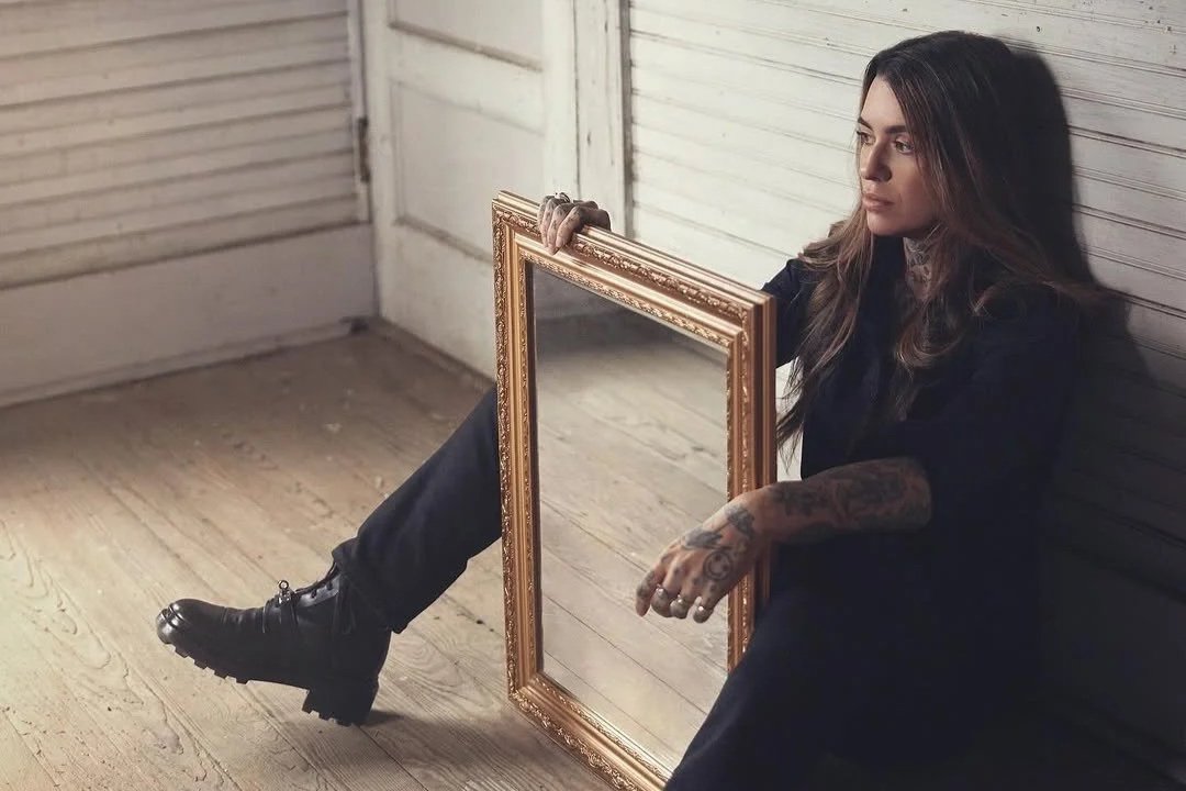 ALBUM REVIEW: MORGAN WADE - THE PARTY IS OVER (RECOVERED) (01/08/25)