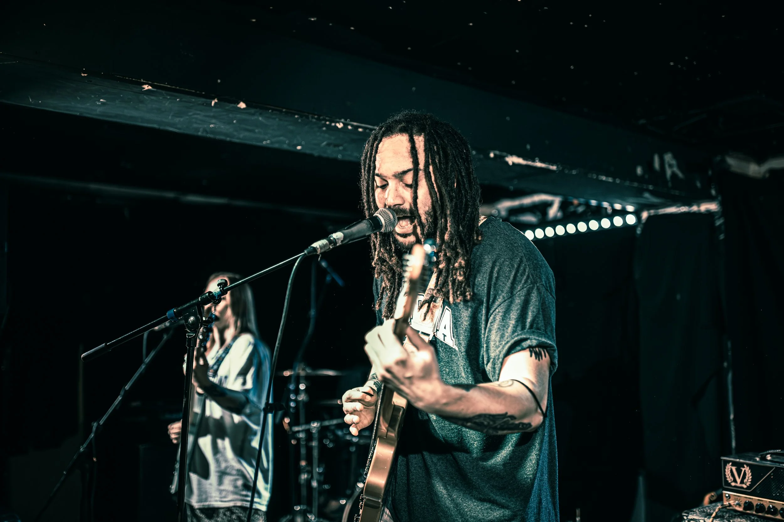 WornOut_SebrightArms_Fun_LuxuryApartments_Buds-72.jpg