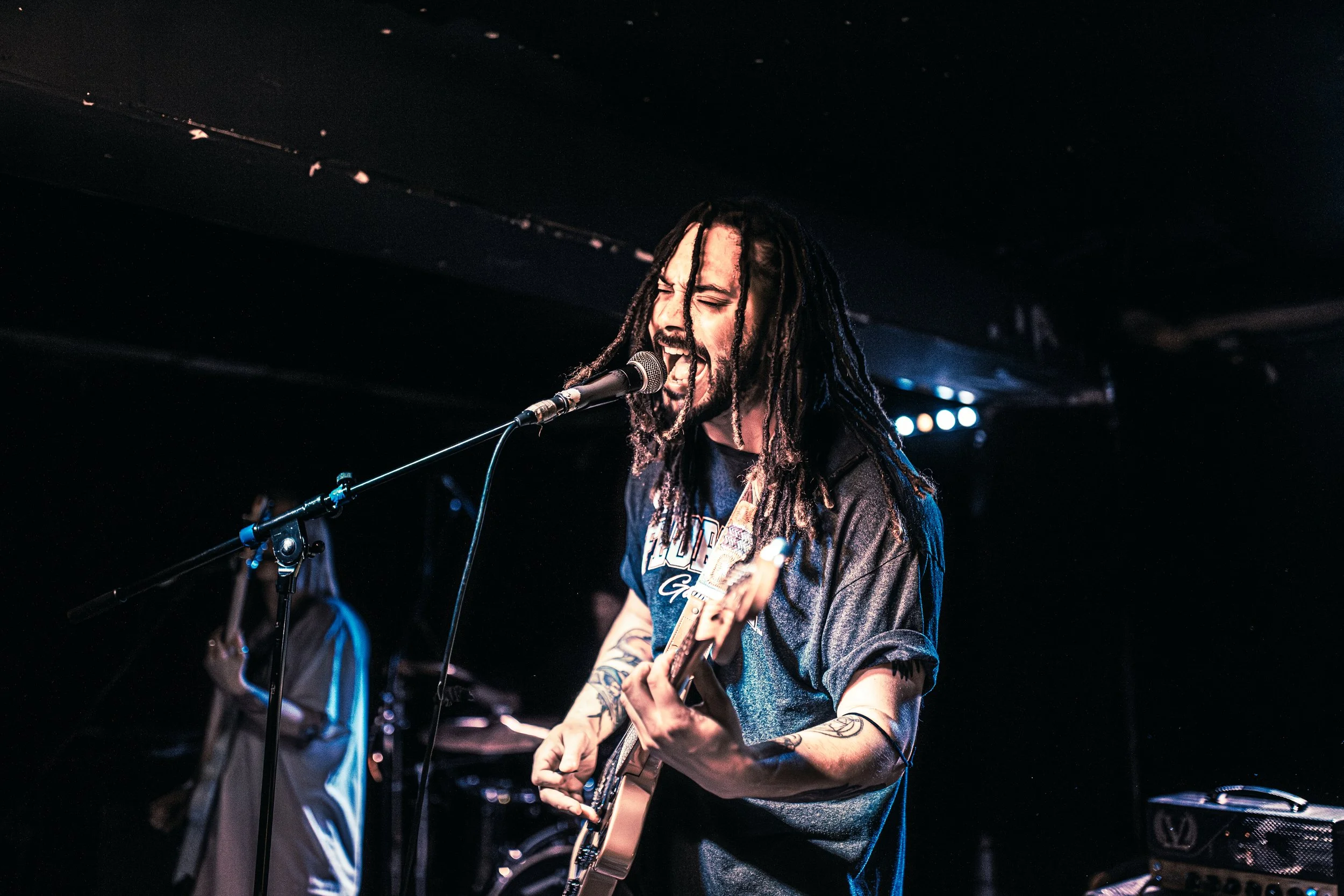 WornOut_SebrightArms_Fun_LuxuryApartments_Buds-73.jpg