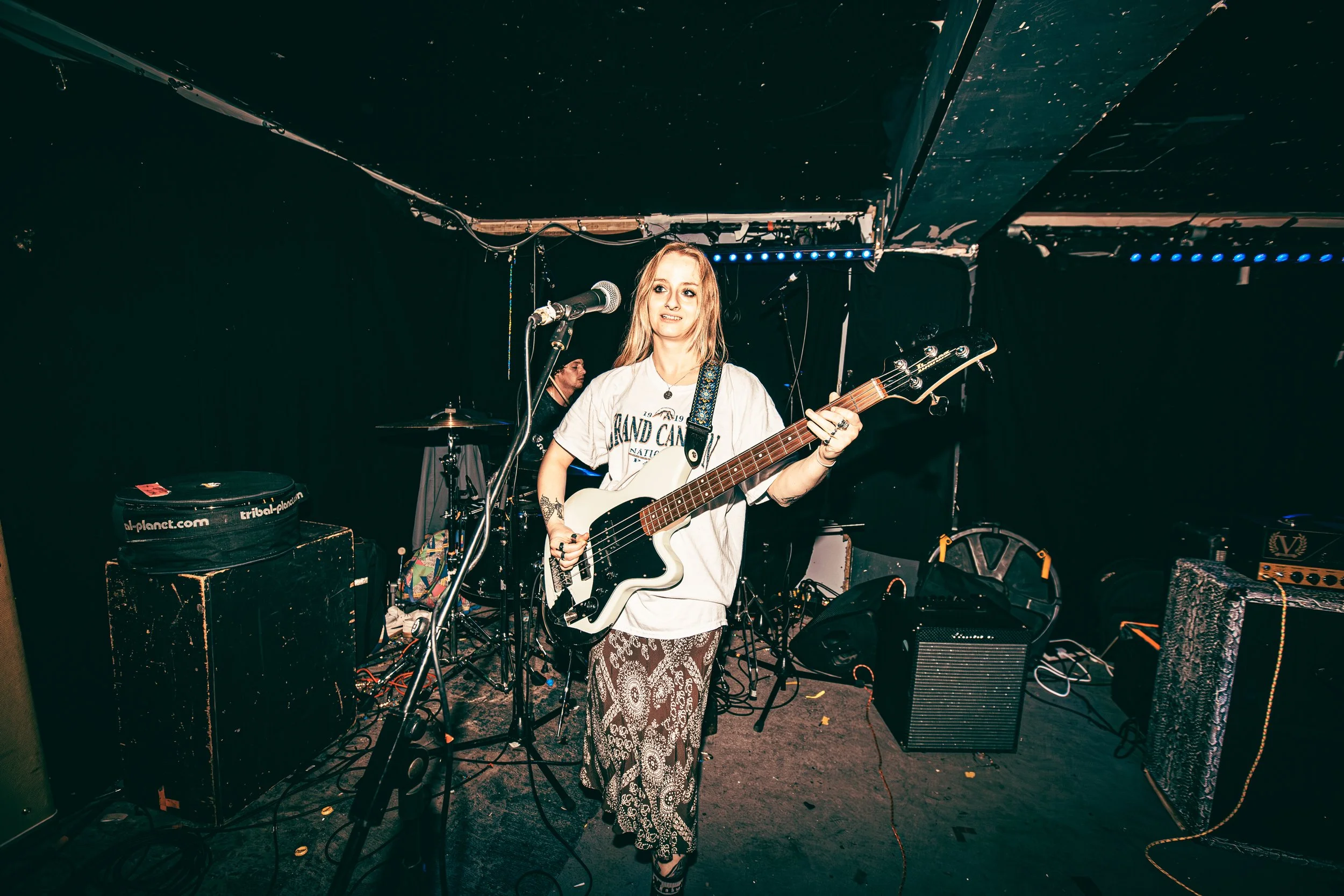 WornOut_SebrightArms_Fun_LuxuryApartments_Buds-84.jpg