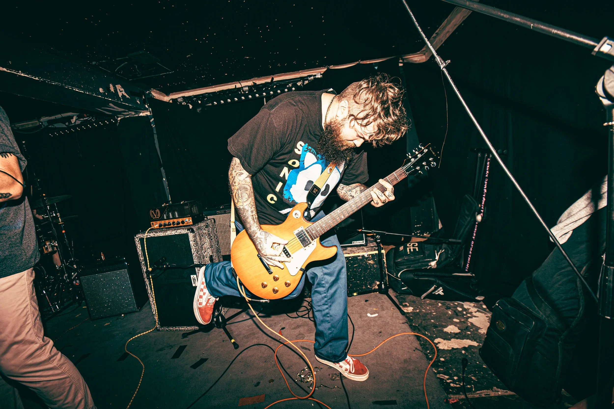 WornOut_SebrightArms_Fun_LuxuryApartments_Buds-88.jpg