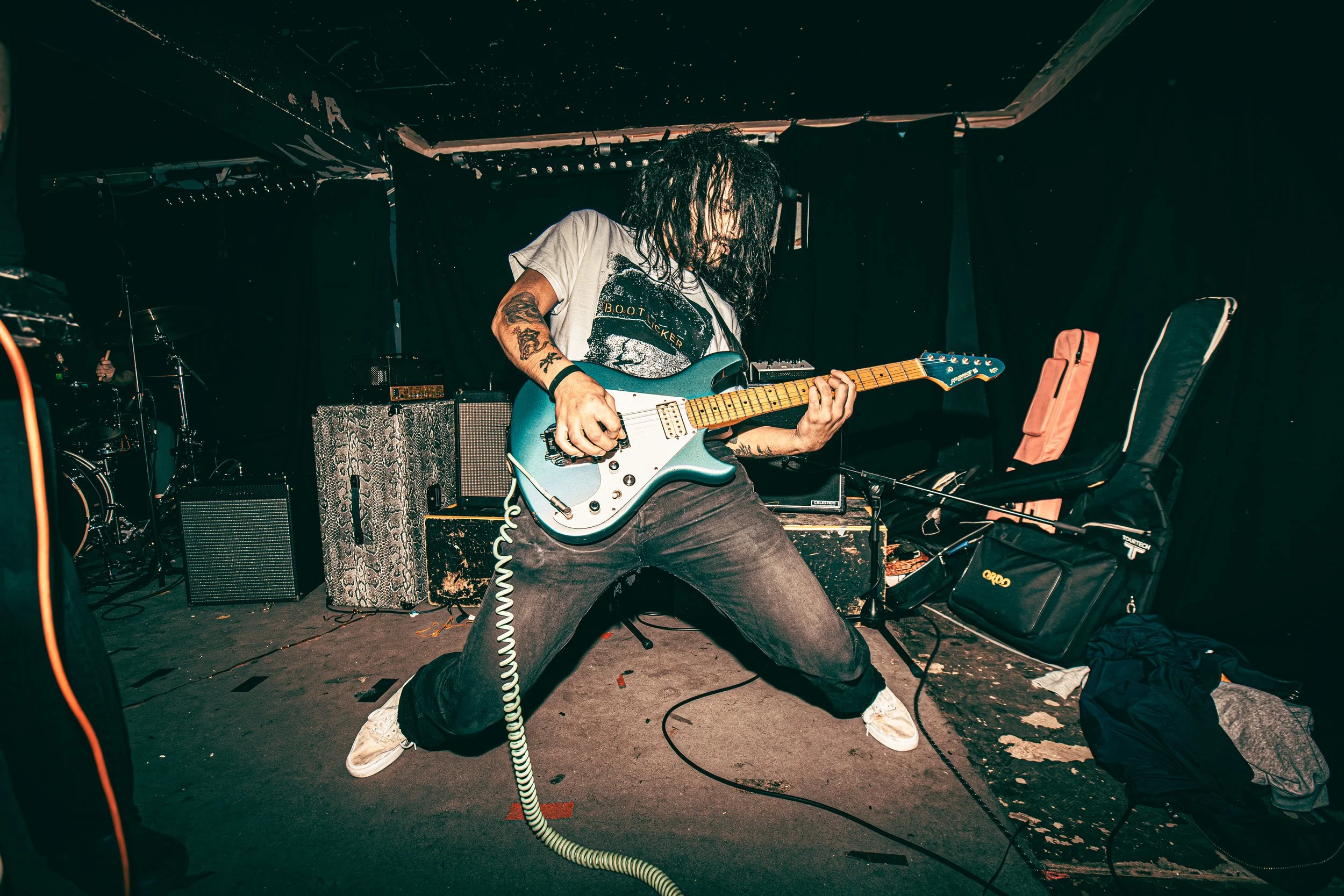 WornOut_SebrightArms_Fun_LuxuryApartments_Buds-40.jpg