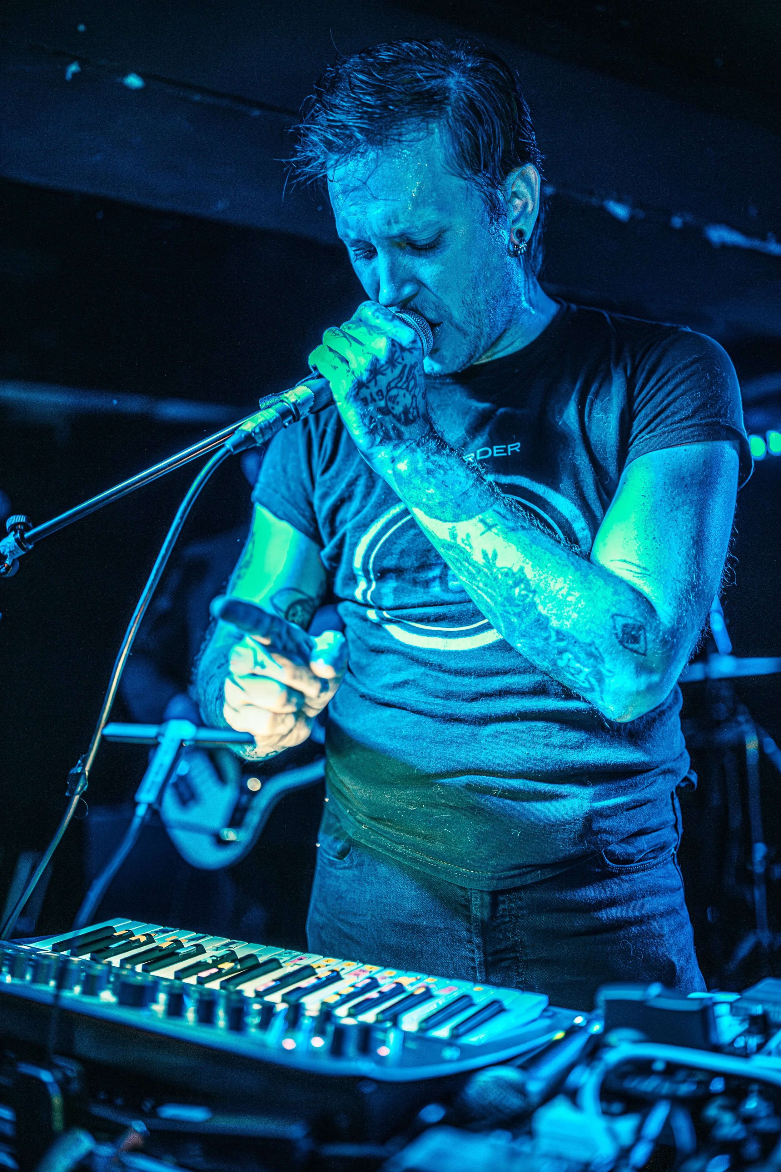 WornOut_SebrightArms_Fun_LuxuryApartments_Buds-57.jpg