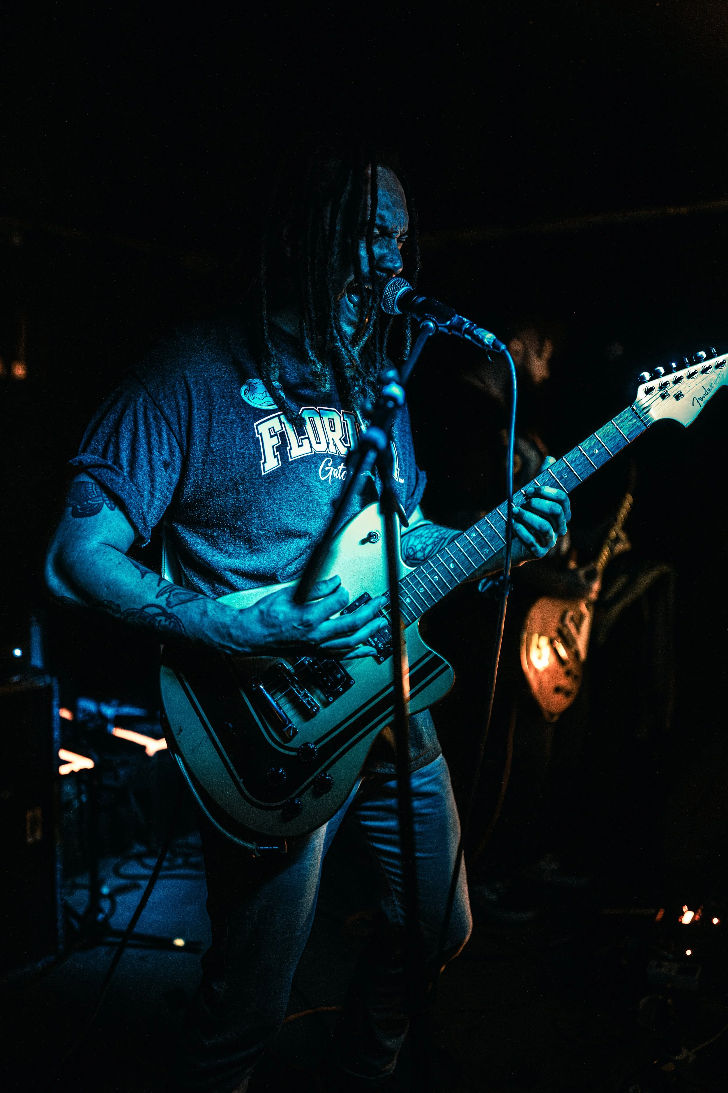 WornOut_SebrightArms_Fun_LuxuryApartments_Buds-68.jpg