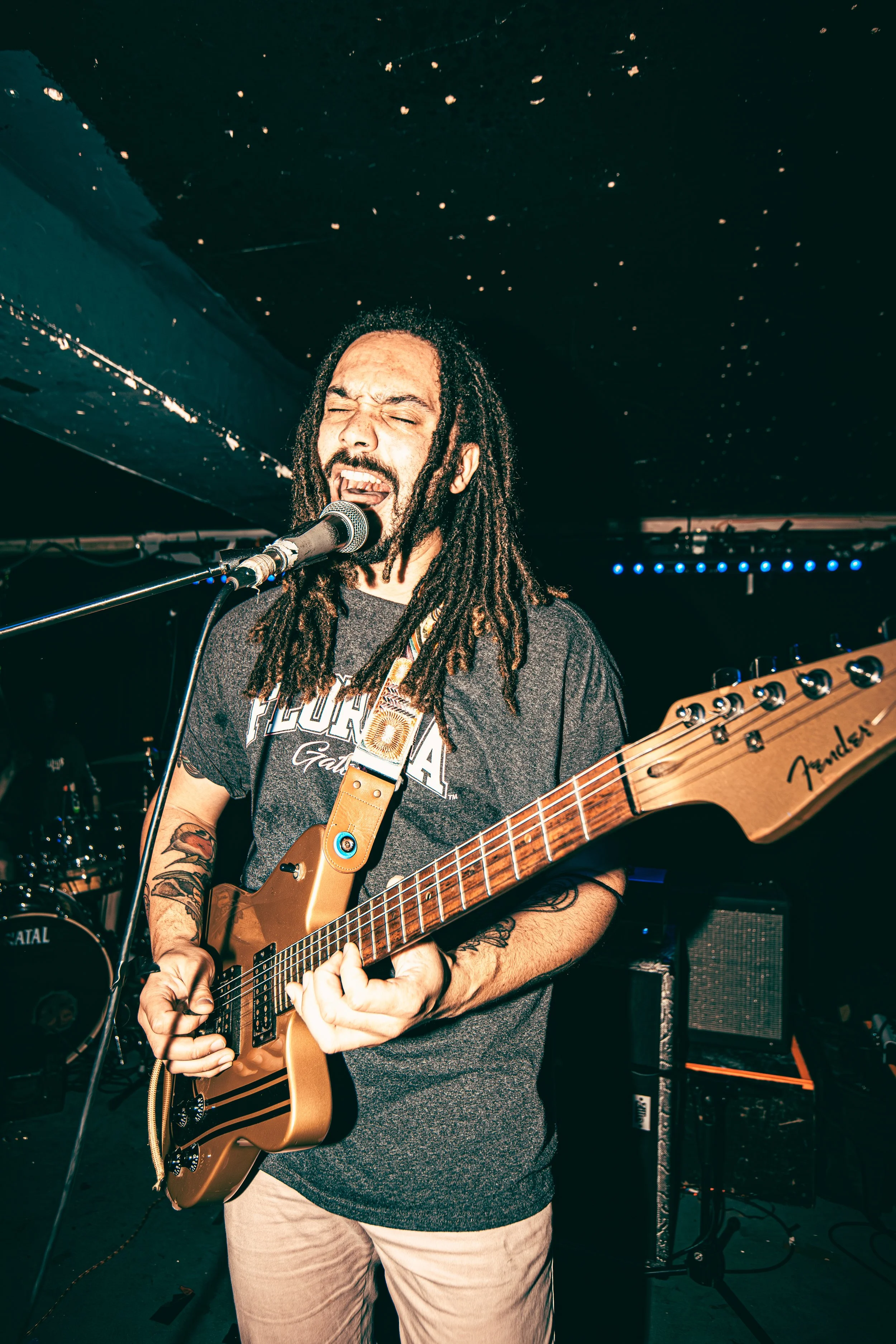 WornOut_SebrightArms_Fun_LuxuryApartments_Buds-85.jpg
