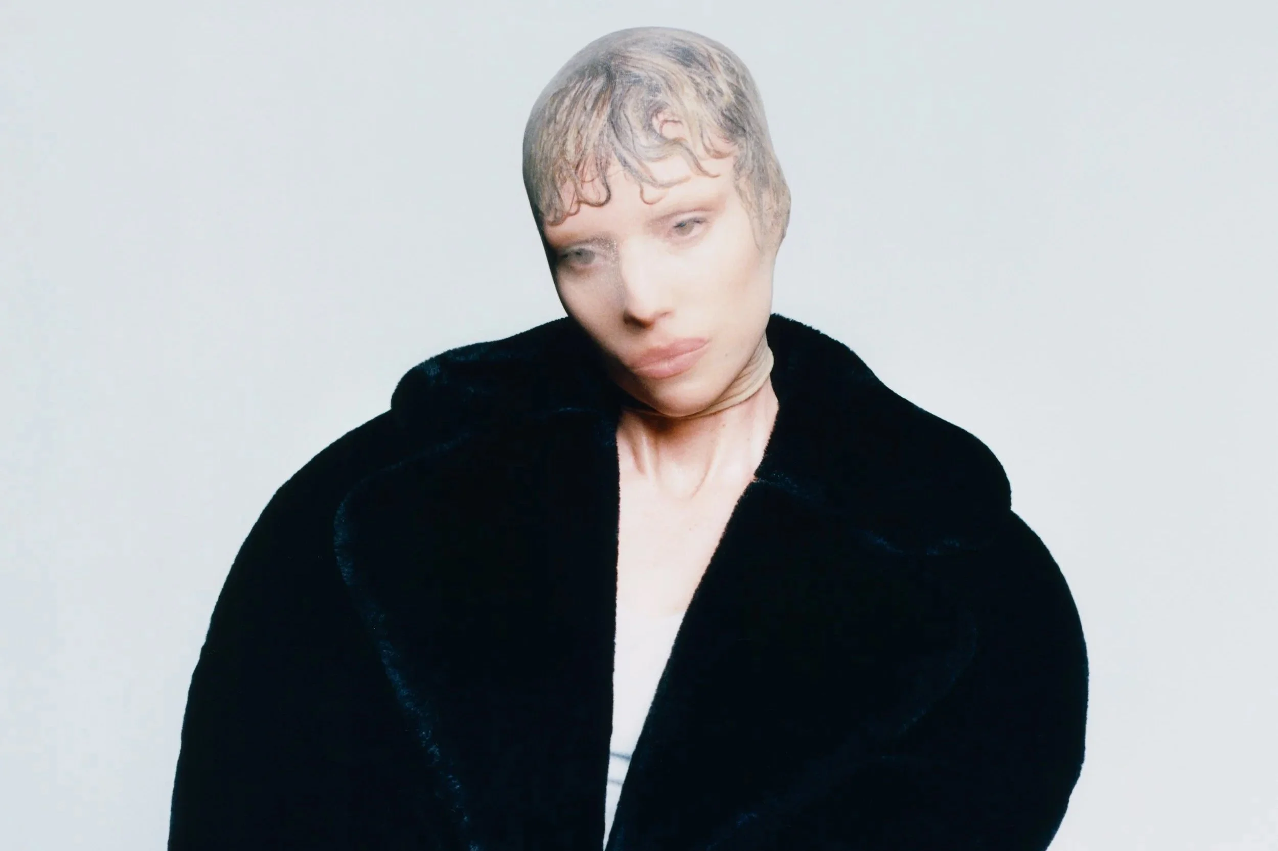 LYKKE LI SHARES NEW SINGLE