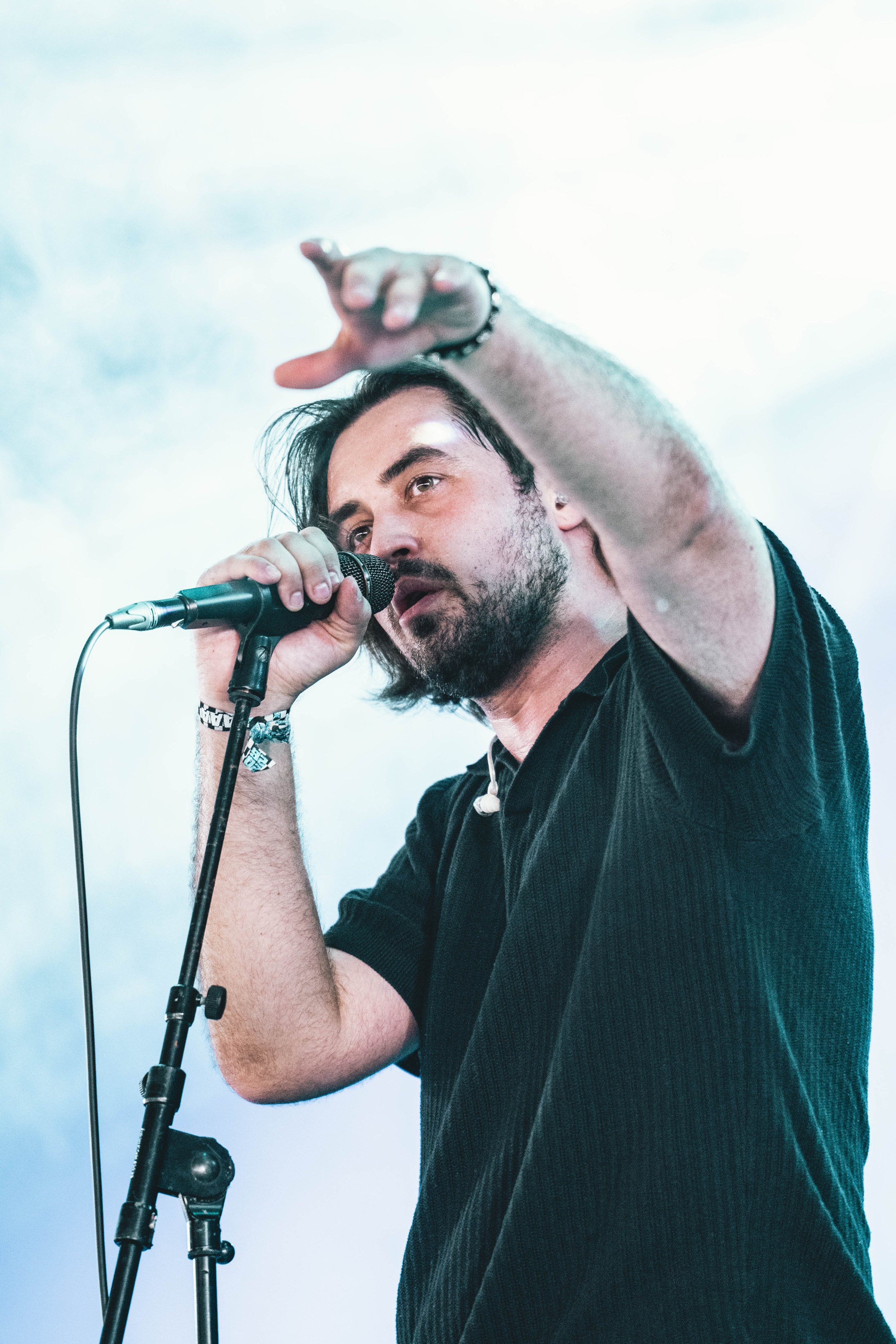 HANDS LIKE HOUSES_08.jpg