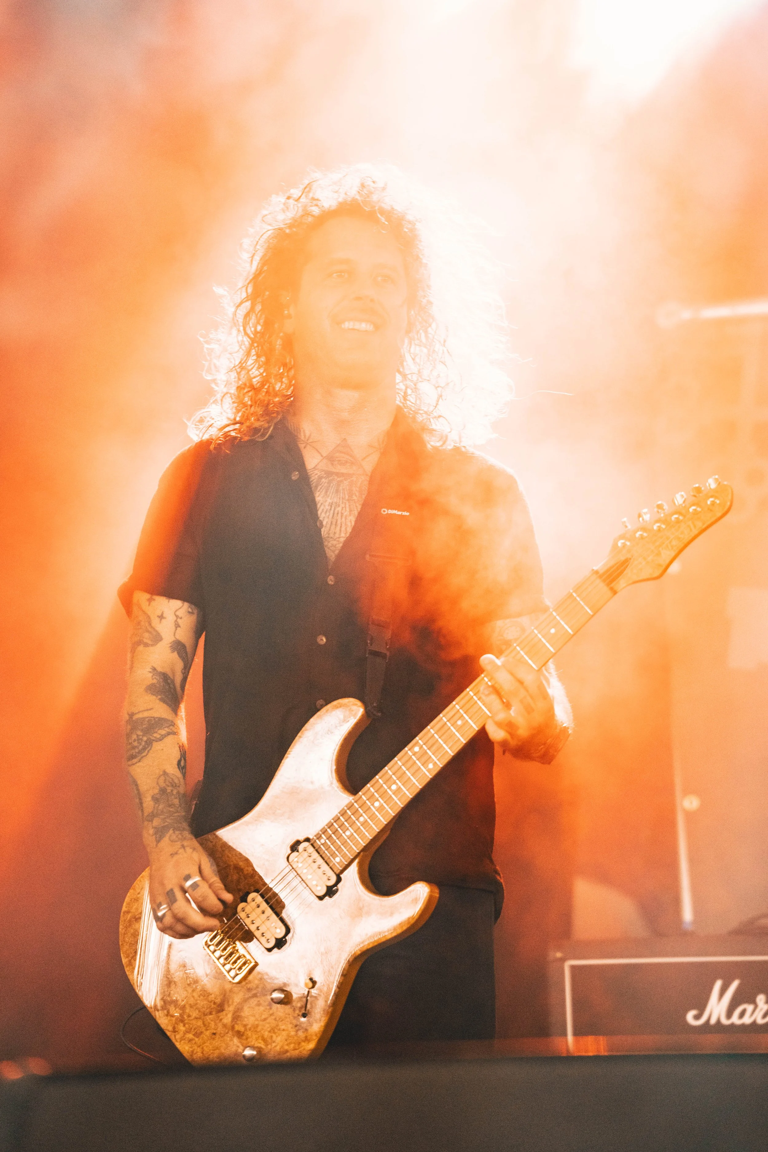 HANDS LIKE HOUSES_10.jpg