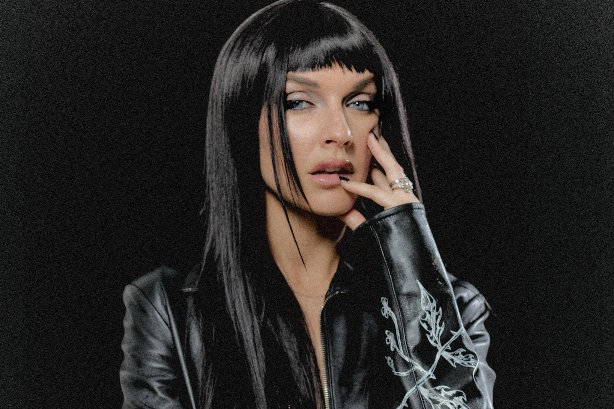 ZOLITA ANNOUNCES NEW ALBUM