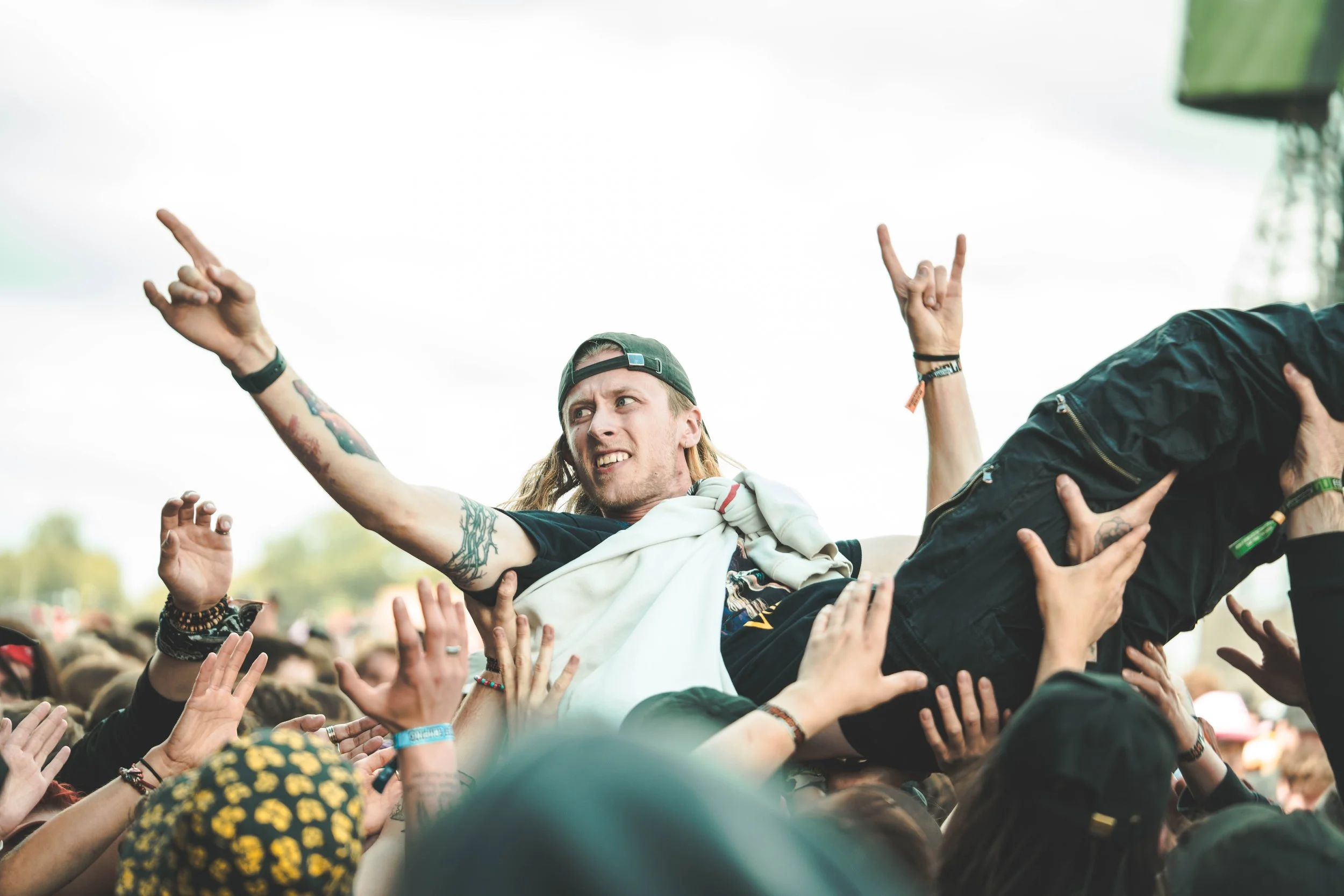 CROWD_01.jpg