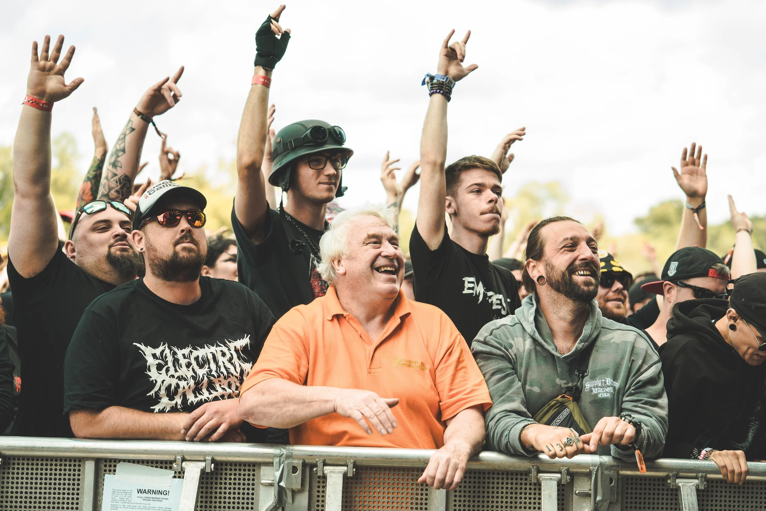 CROWD_03.jpg