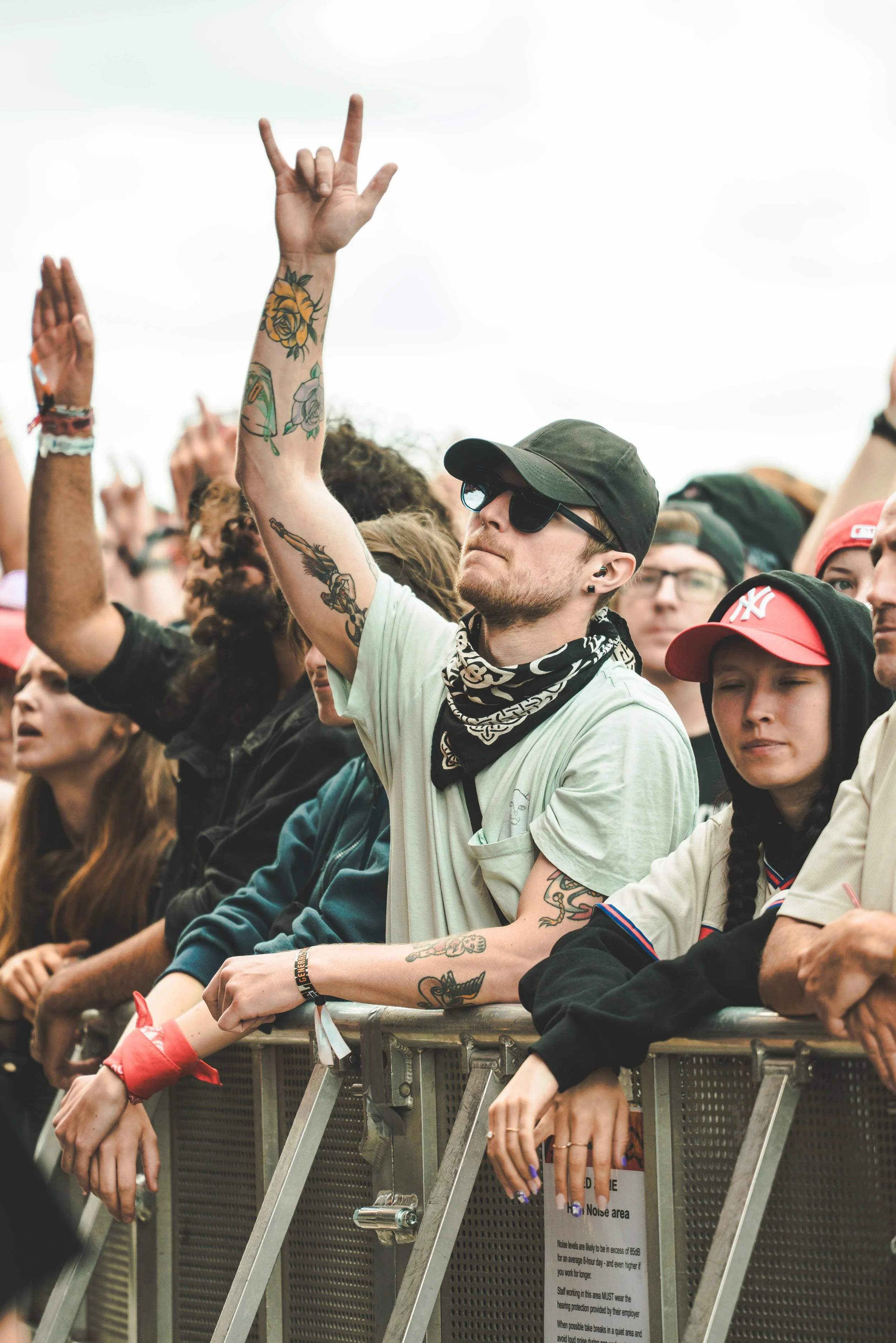 CROWD_05.jpg