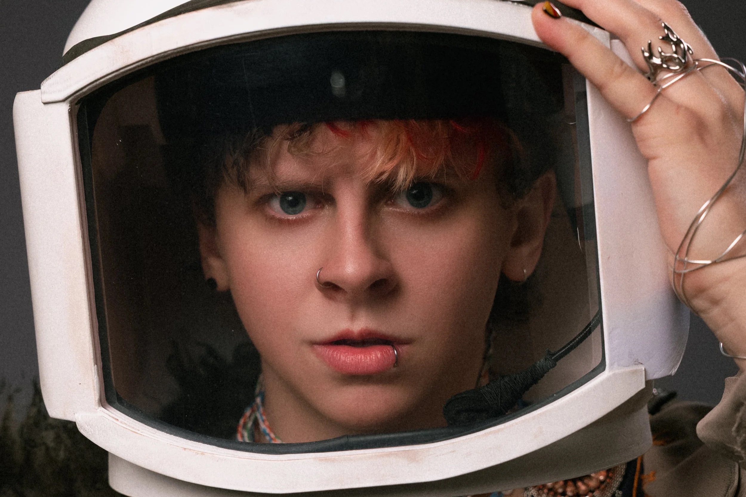NOAHFINNCE RETURNS WITH BRAND NEW SINGLE