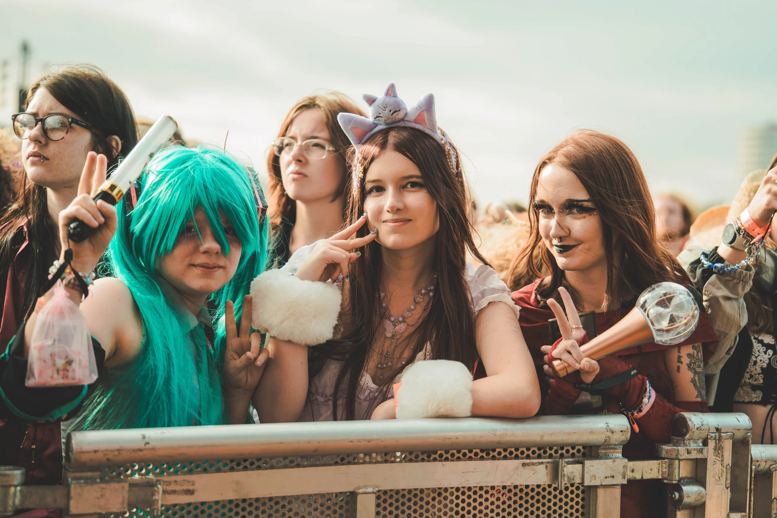 CROWD_02.jpg