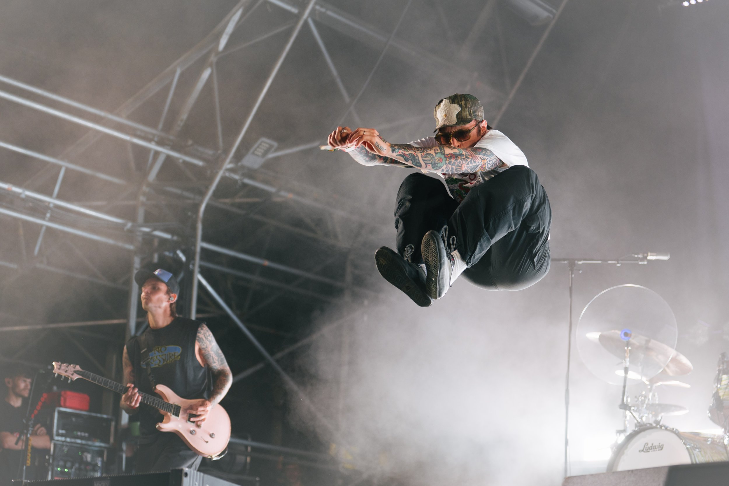 SATURDAY_NeckDeep-16.jpg