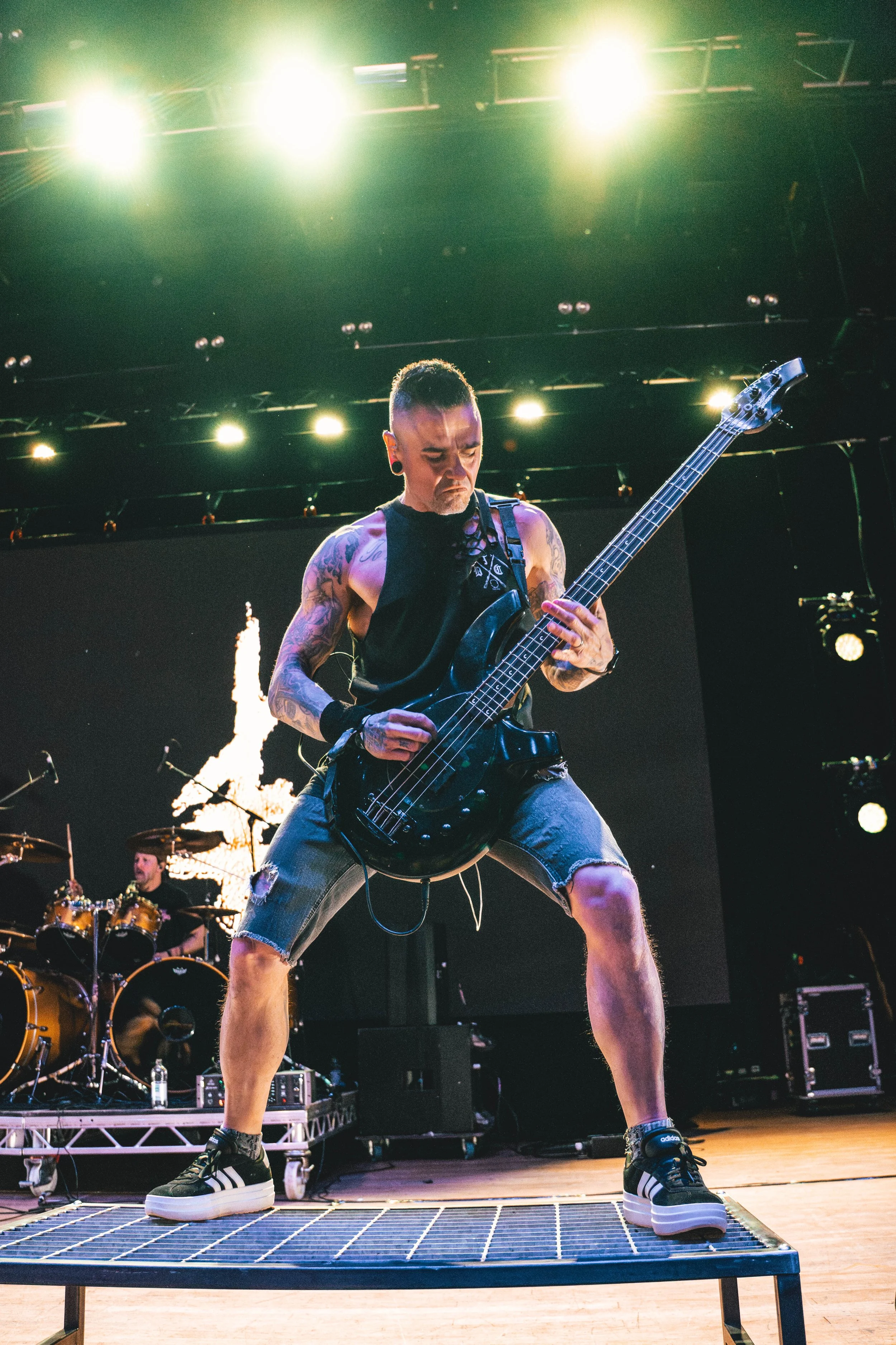 KILL THE LIGHTS_06.jpg