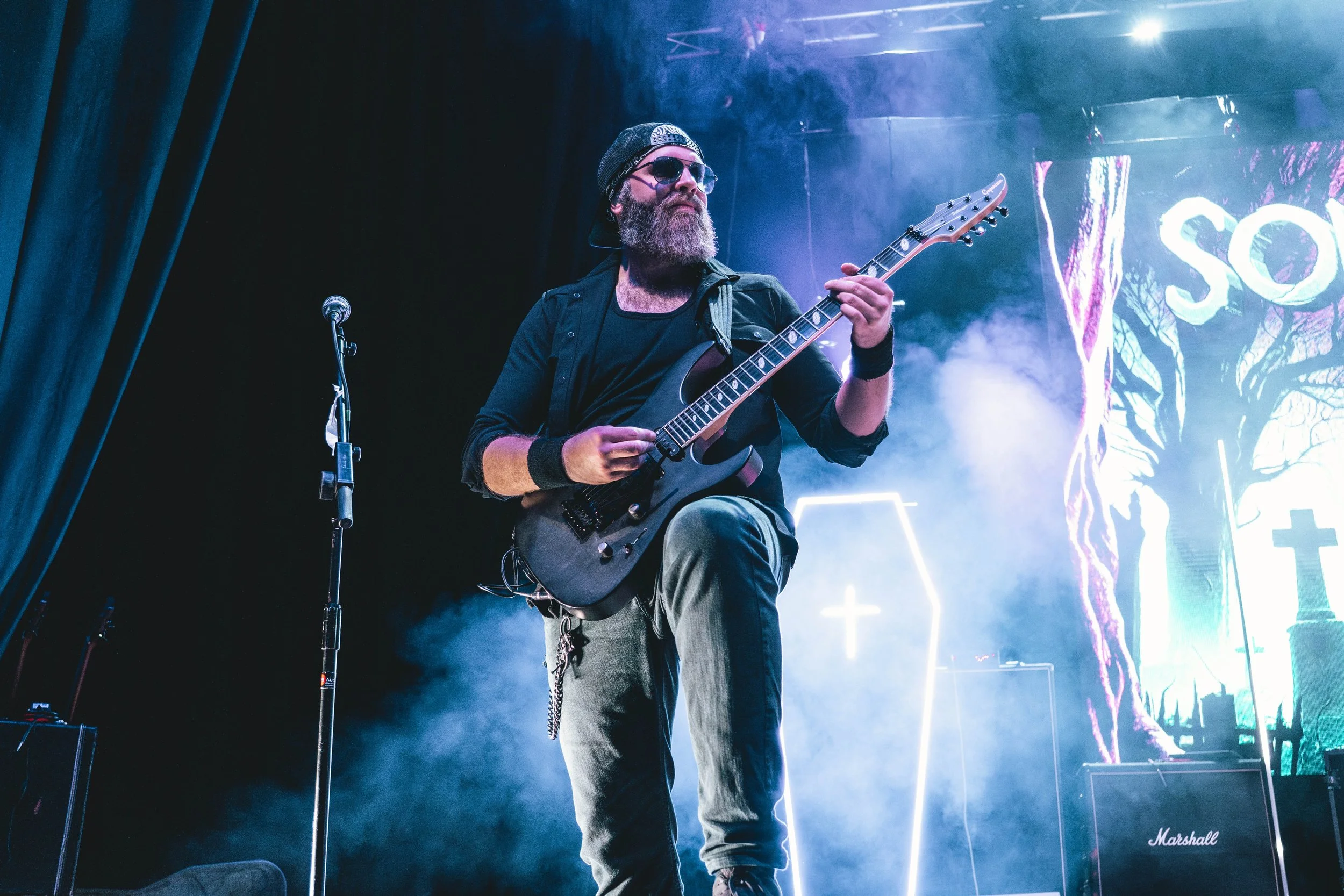 SOUTH OF SALEM_02.jpg