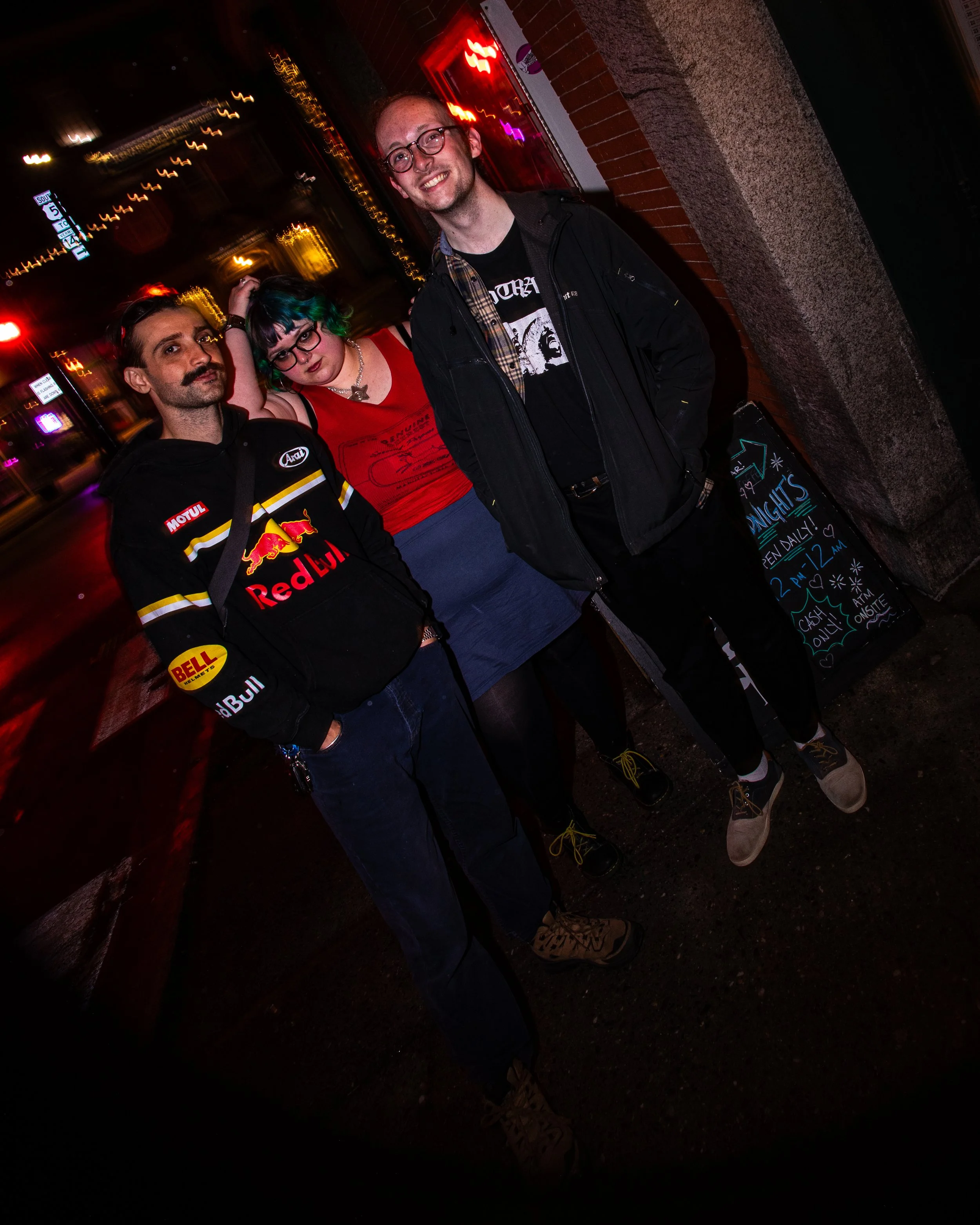 idiotsavant-050926-005.jpg