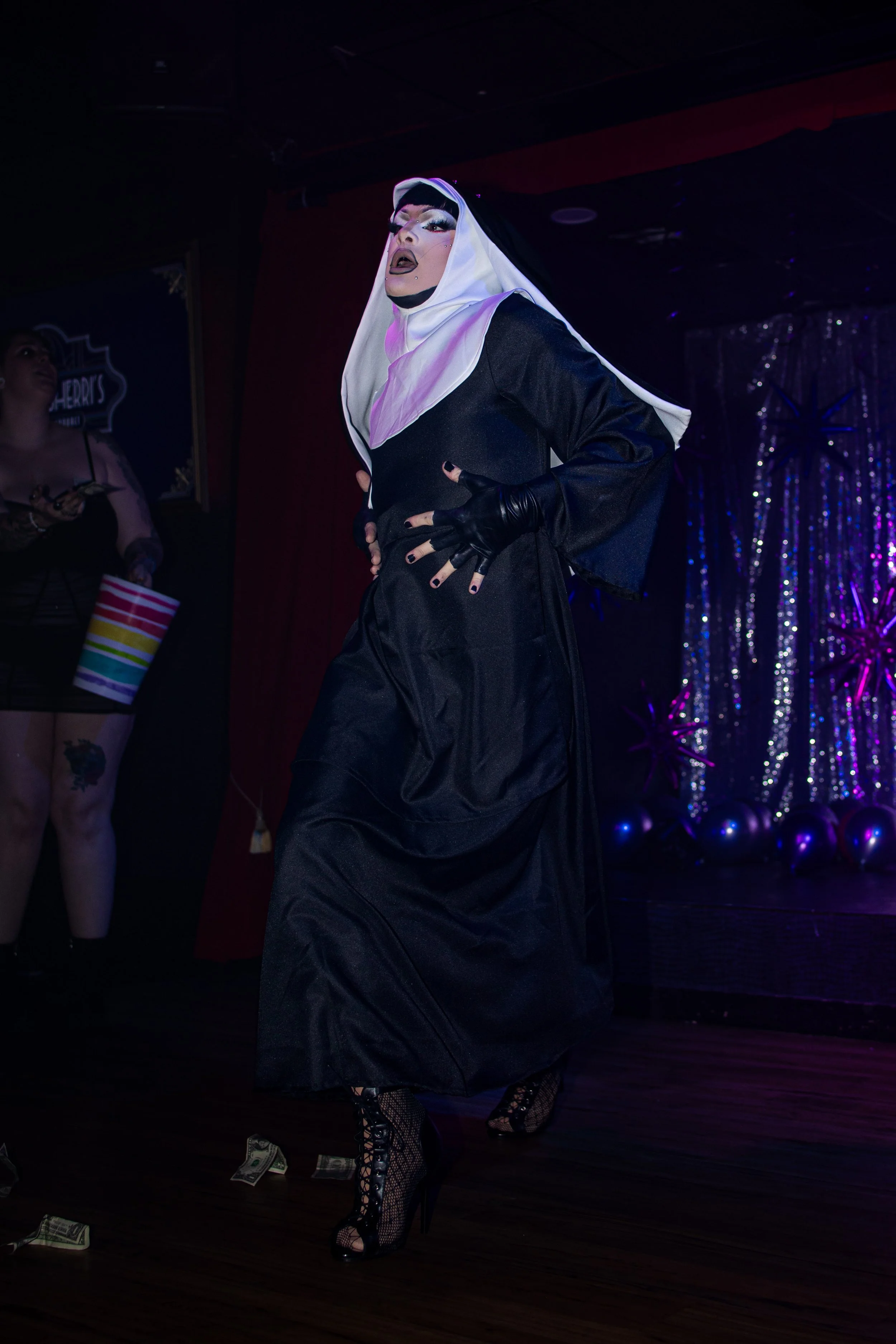 jackielegsbday-080126-093.jpg