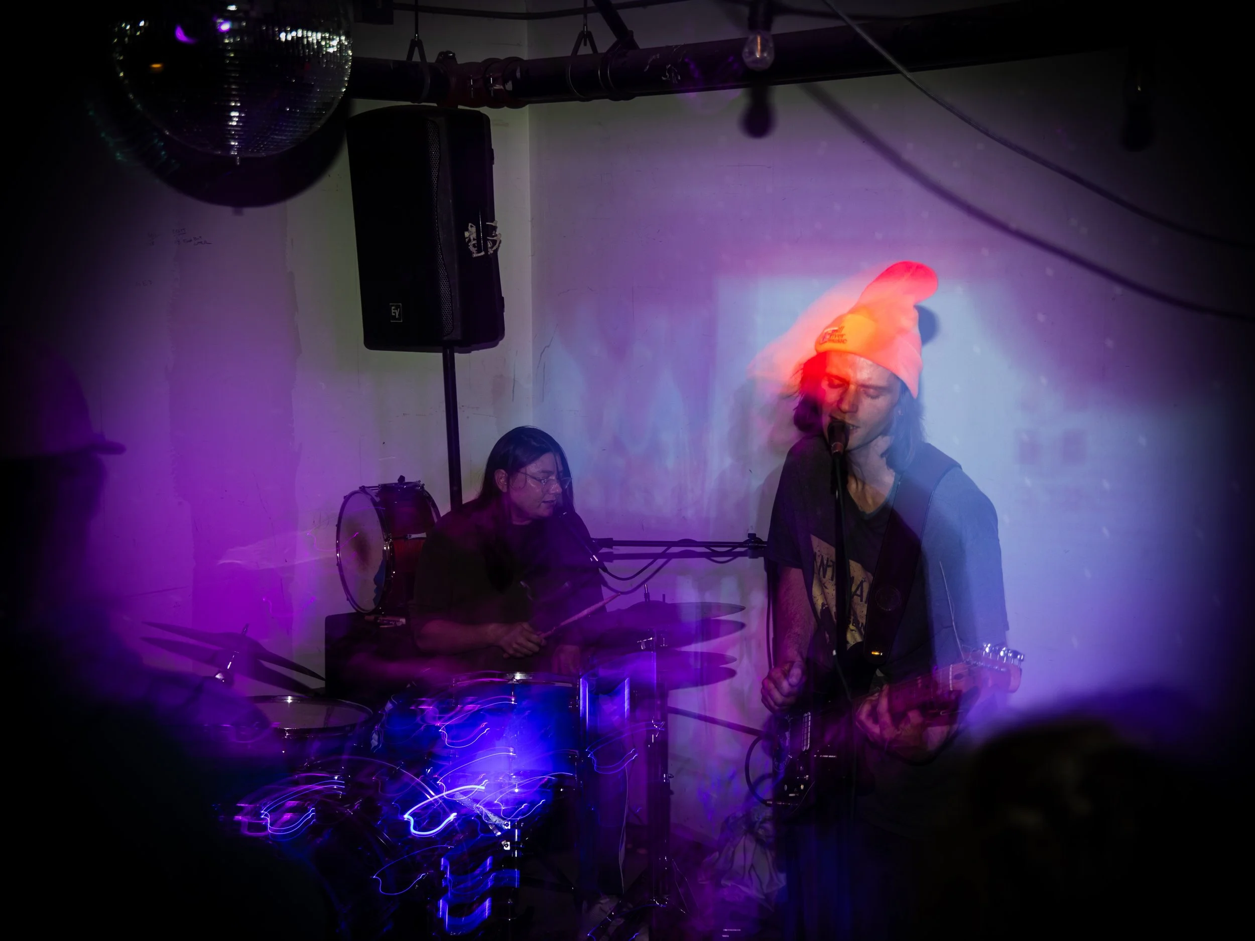 idiotsavant-050926-102.jpg
