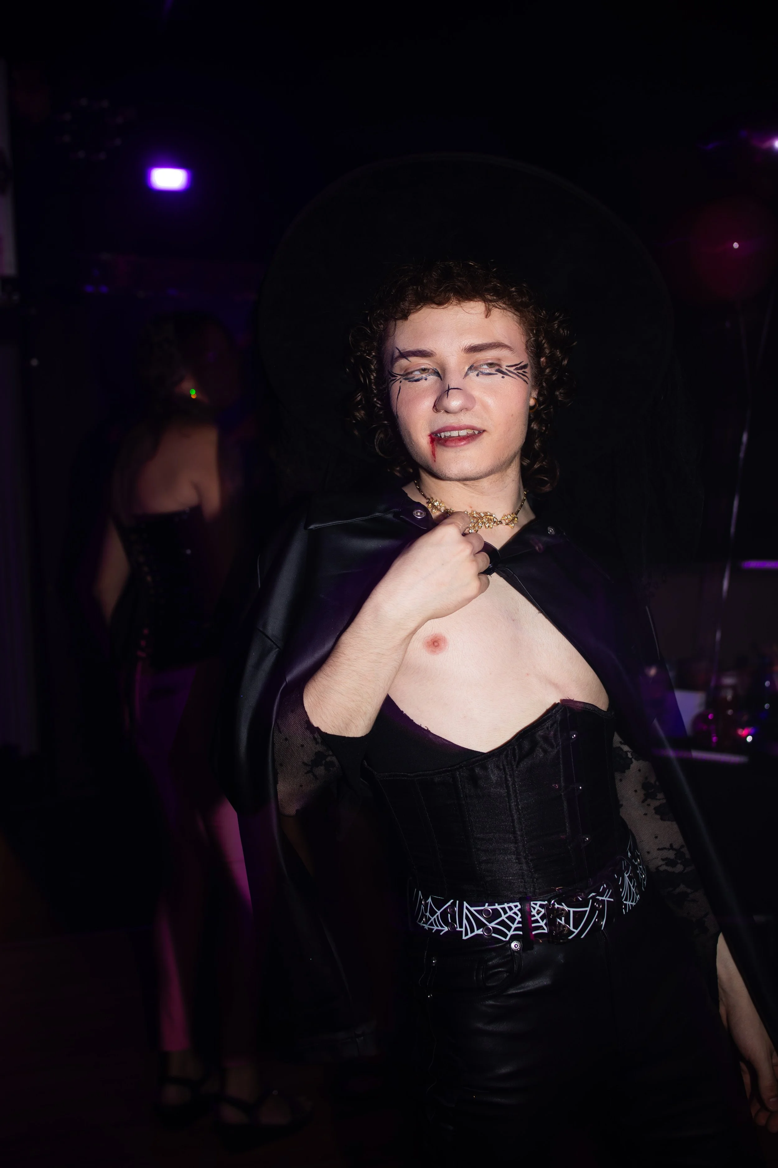jackielegsbday-080126-026.jpg