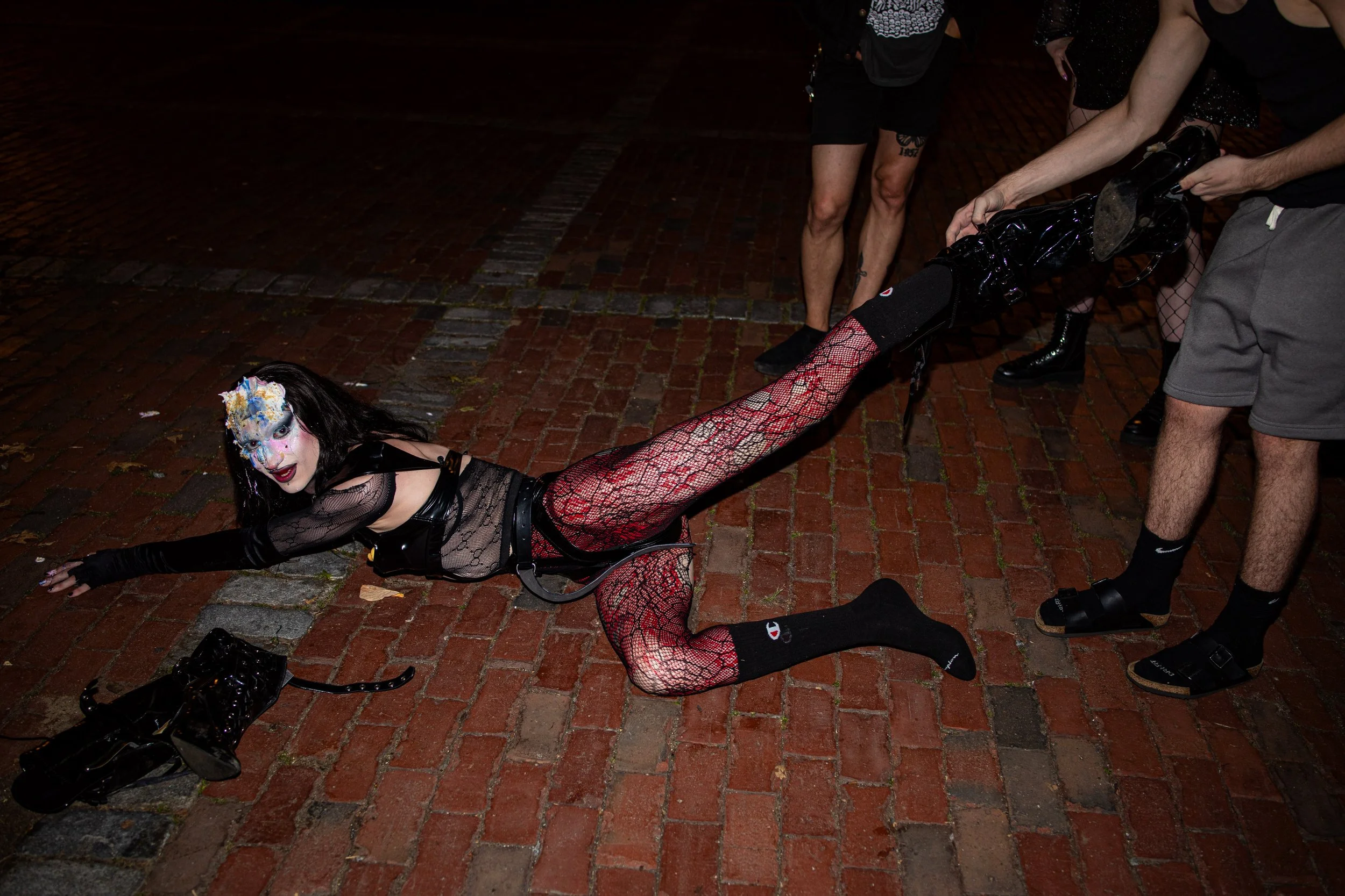 jackielegsbday-080126-151.jpg