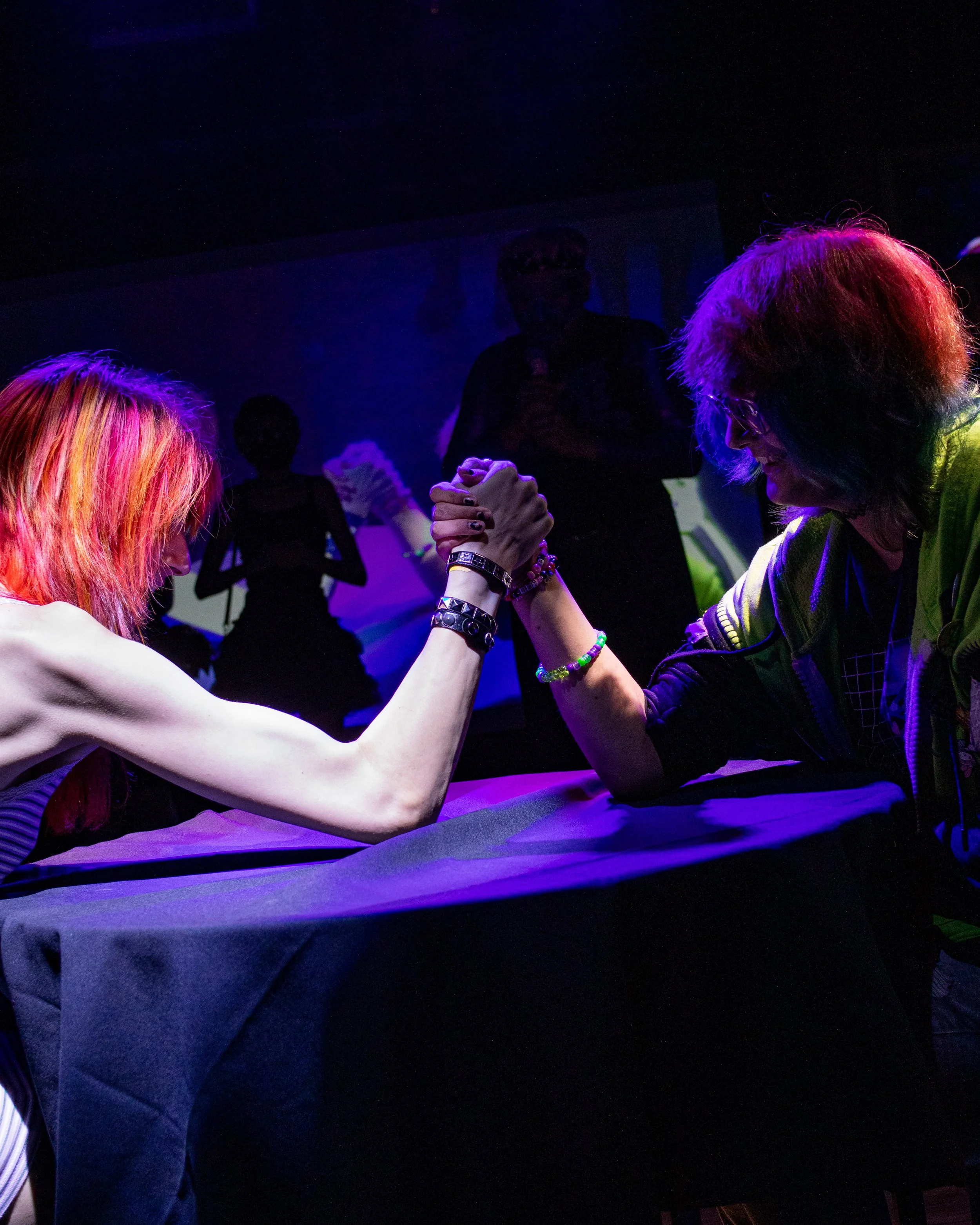 gayarmwrestling-025.jpg