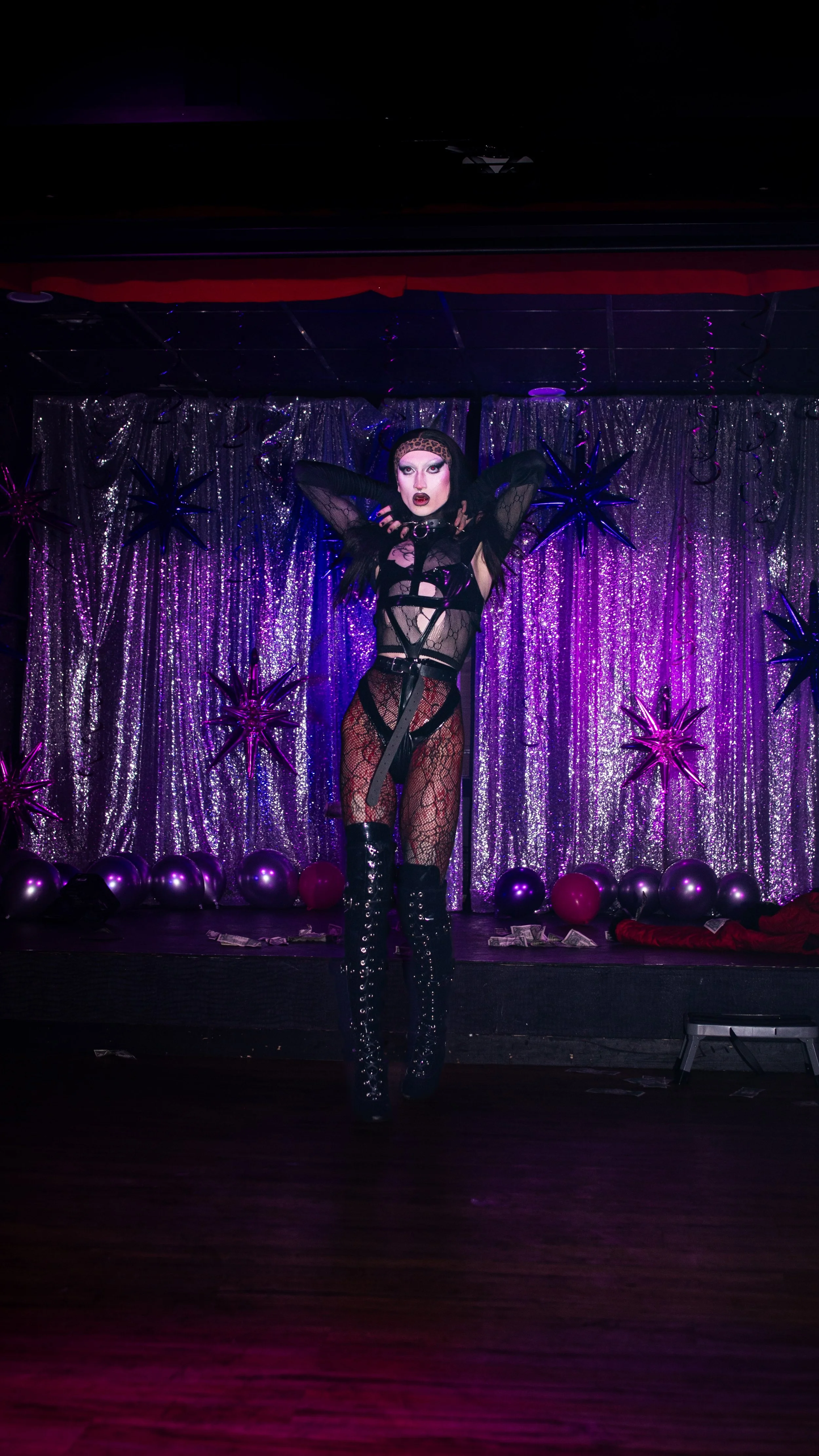 jackielegsbday-080126-045.jpg