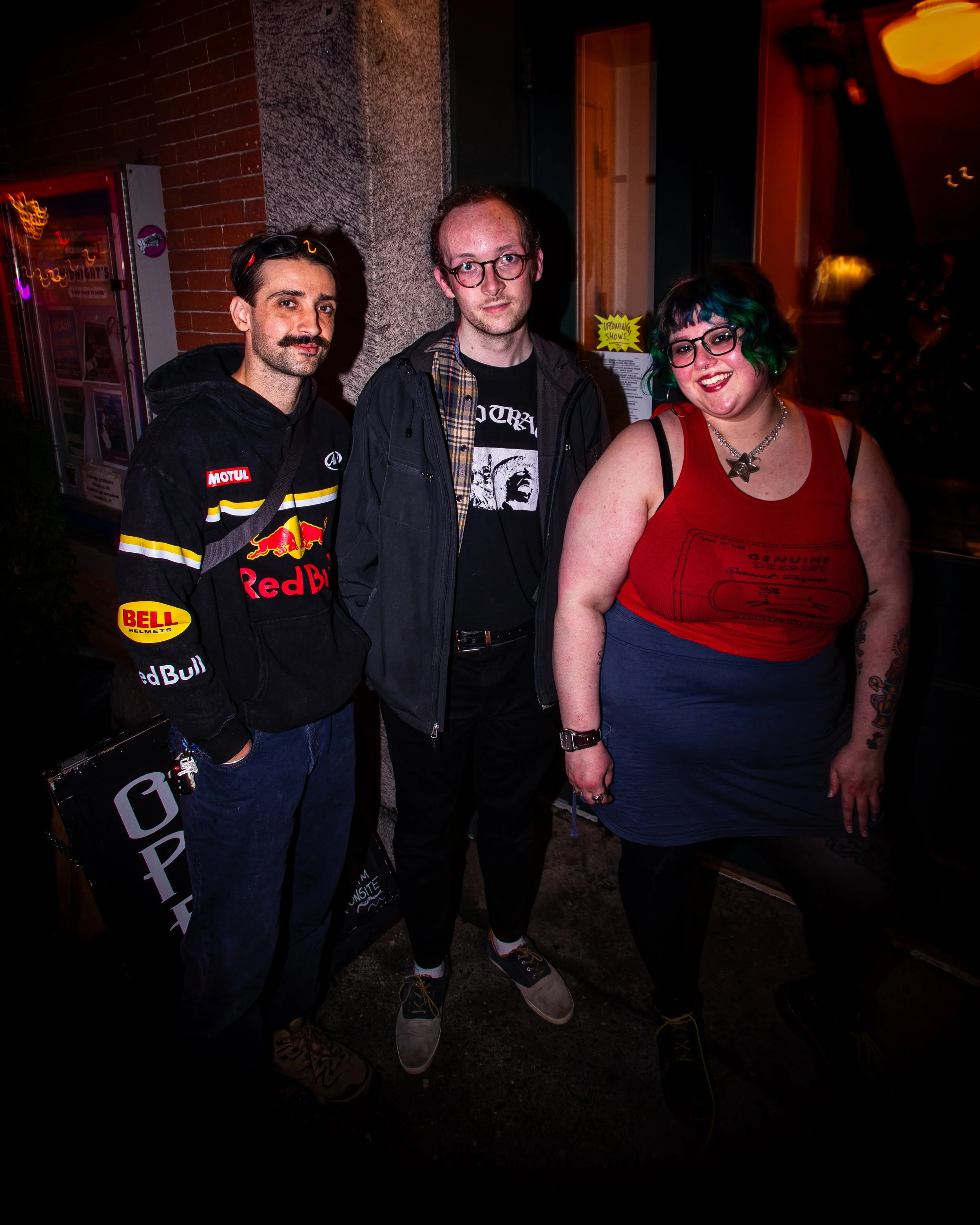 idiotsavant-050926-003.jpg