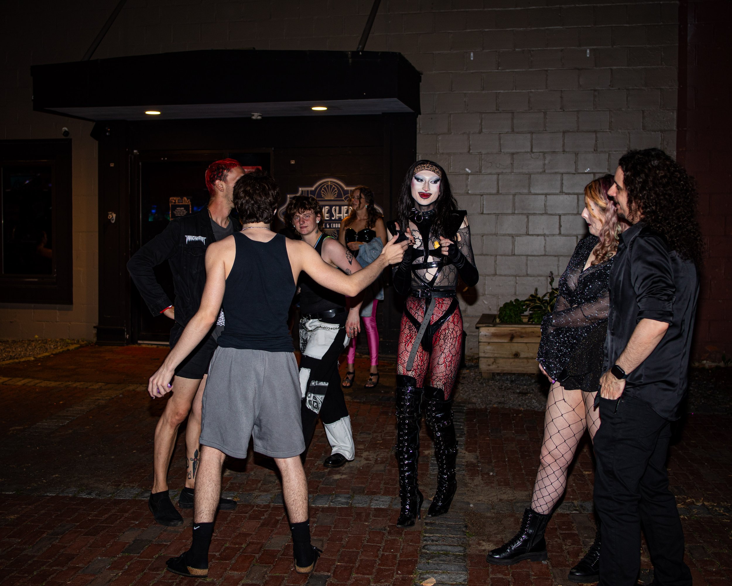jackielegsbday-080126-128.jpg