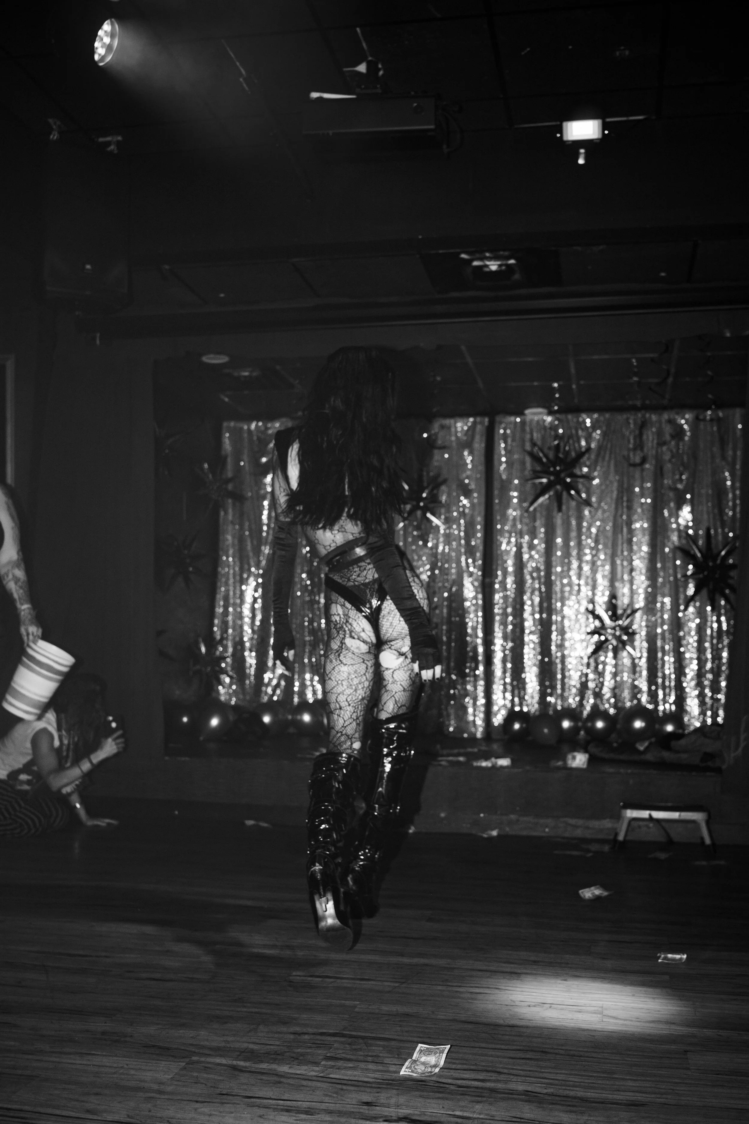 jackielegsbday-080126-061.jpg