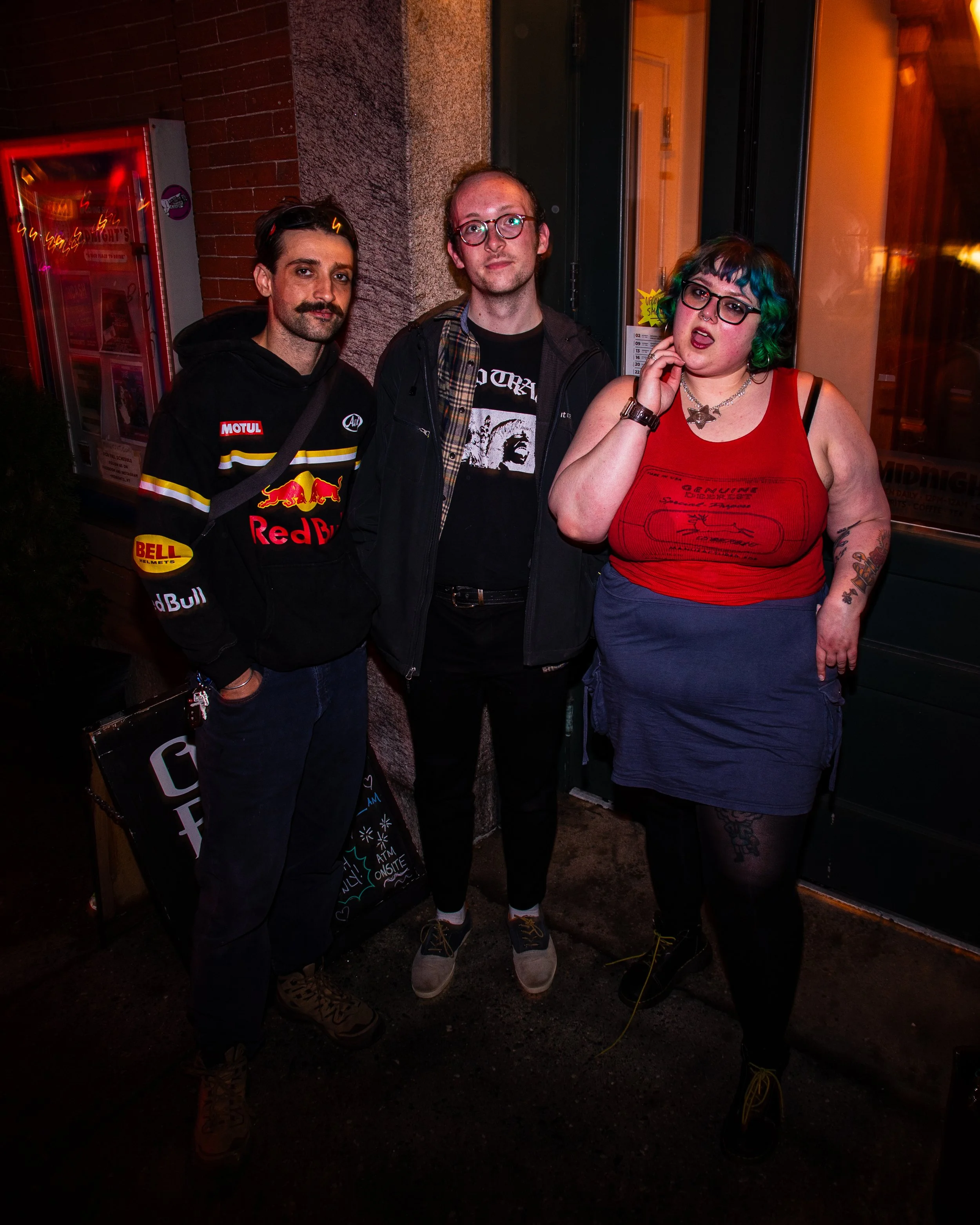 idiotsavant-050926-001.jpg