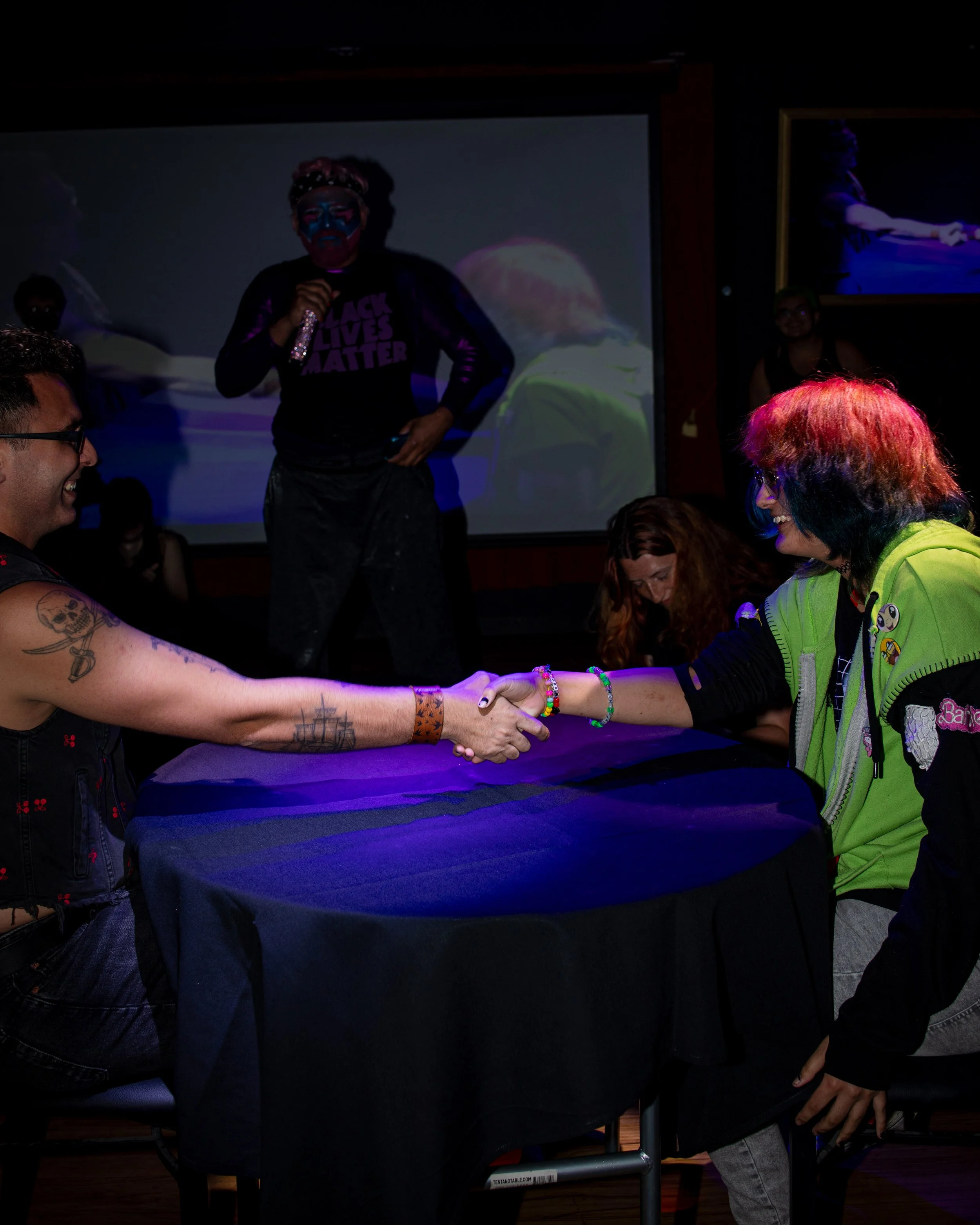 gayarmwrestling-027.jpg