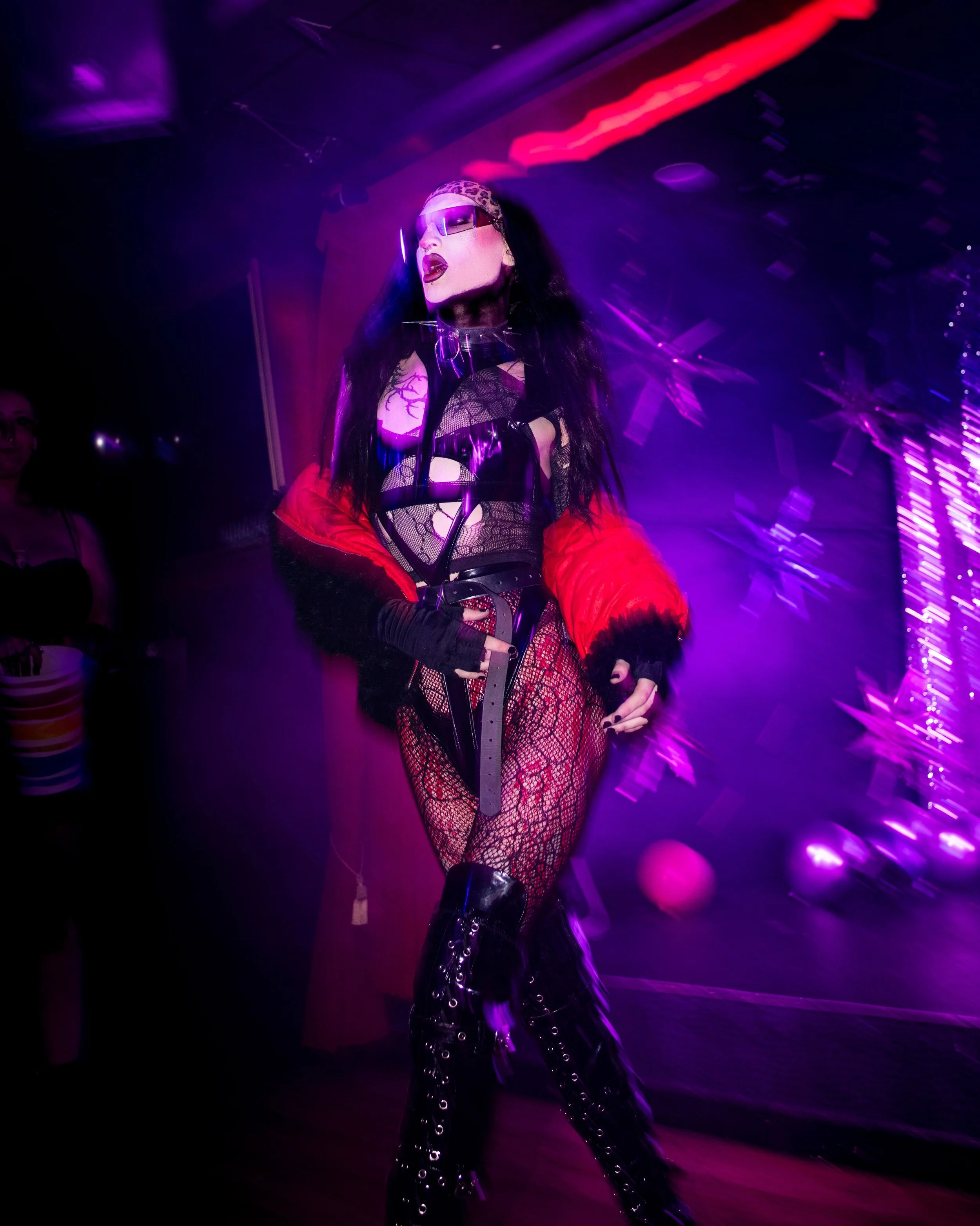 jackielegsbday-080126-041.jpg