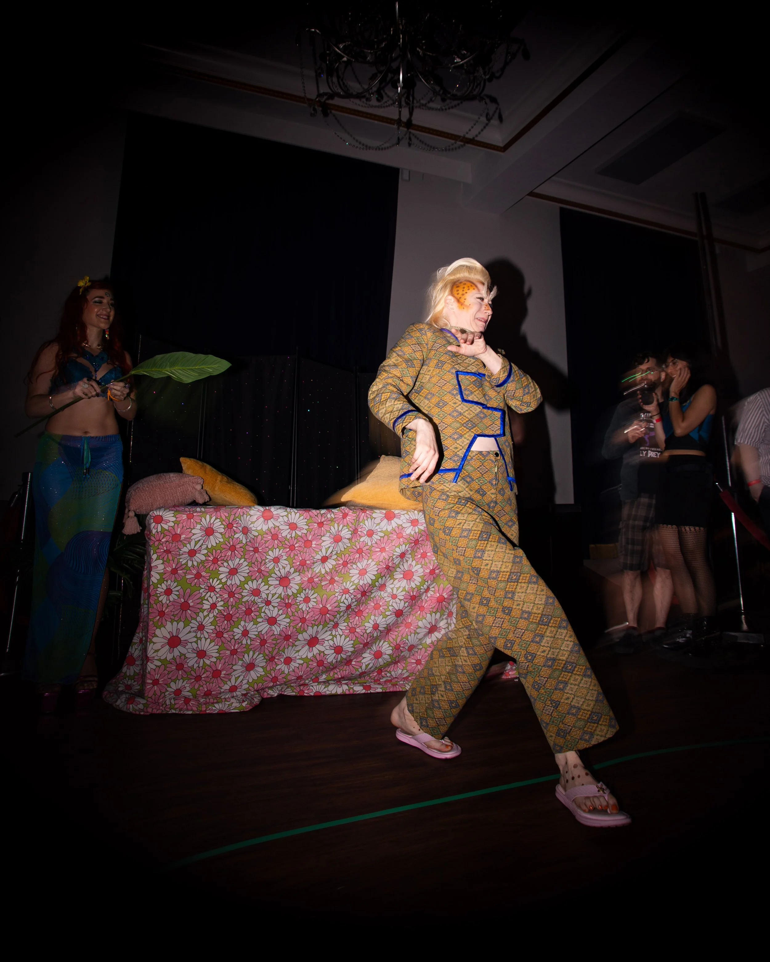 sluttrekrisa-17may26-021.jpg