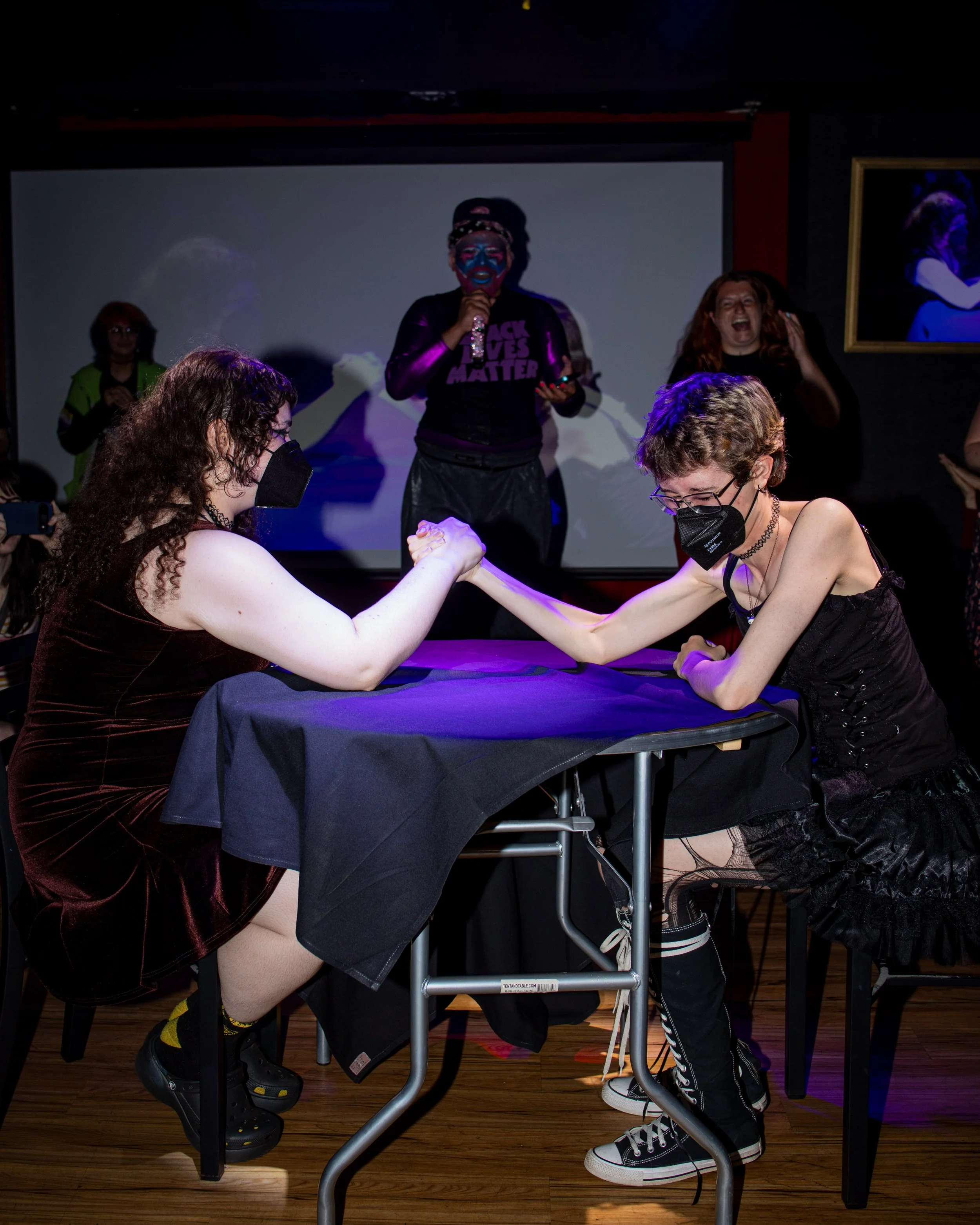 gayarmwrestling-034.jpg