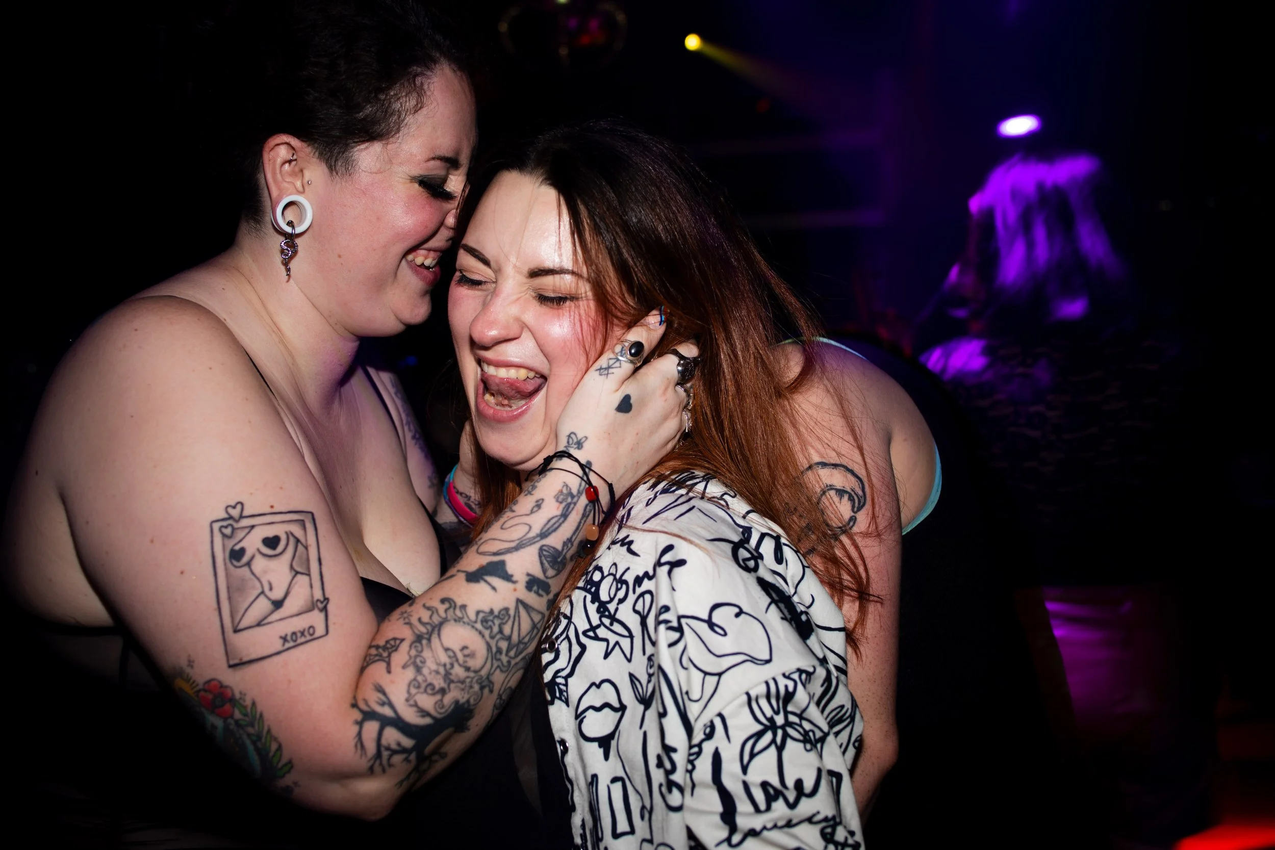 jackielegsbday-080126-022.jpg